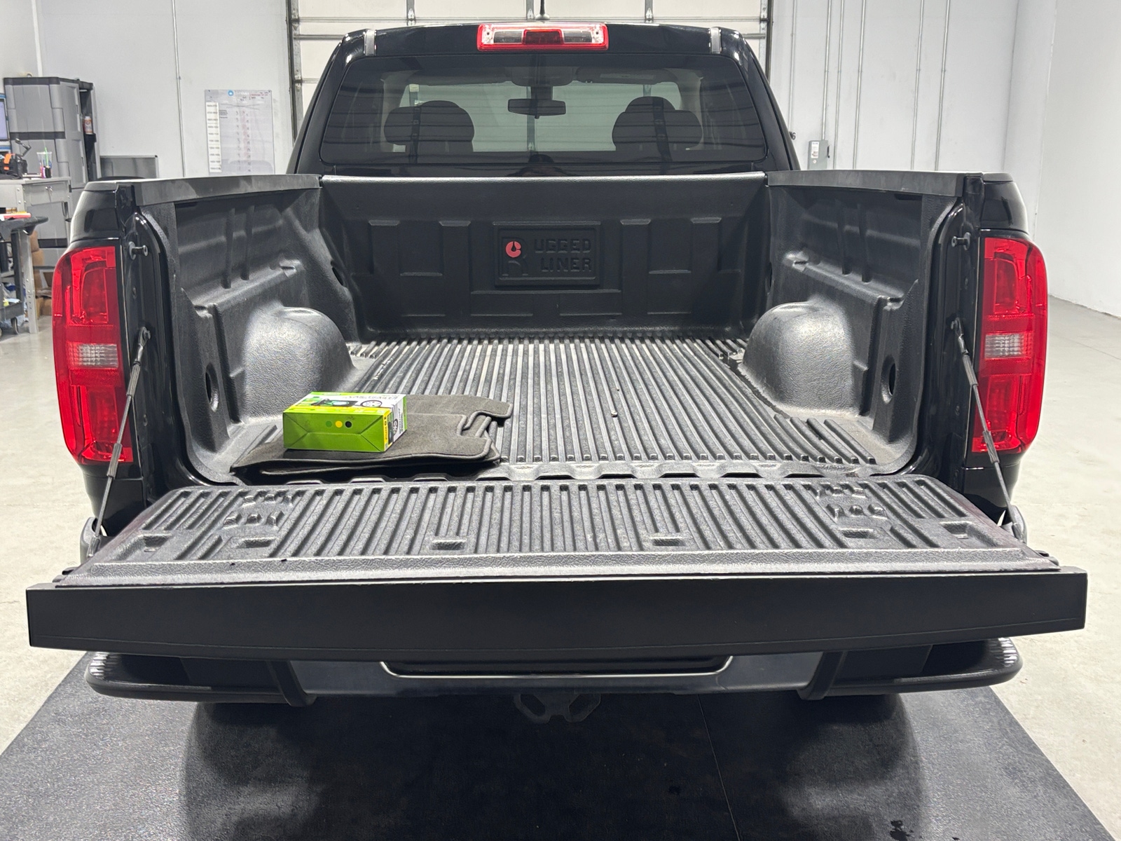 Thumbnail: 2018 Chevrolet Colorado - 7