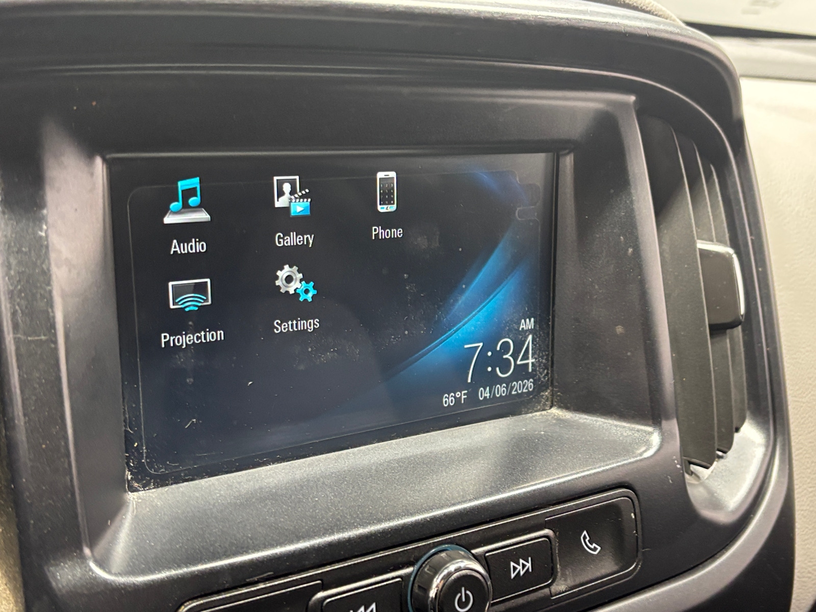 Thumbnail: 2018 Chevrolet Colorado - 4