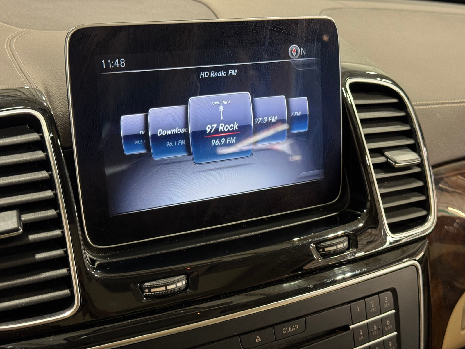 Thumbnail: 2019 Mercedes-Benz GLS - 3