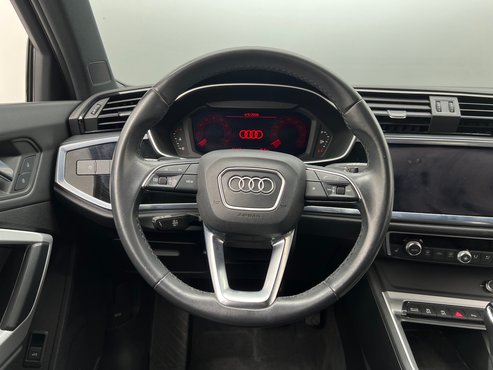 Thumbnail: 2022 Audi Q3 - 4