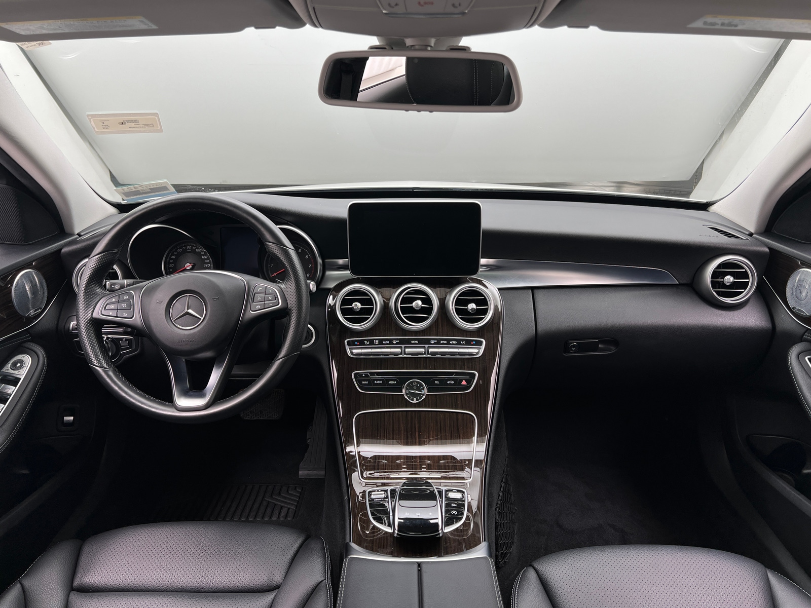 Thumbnail: 2015 Mercedes-Benz C-Class - 2