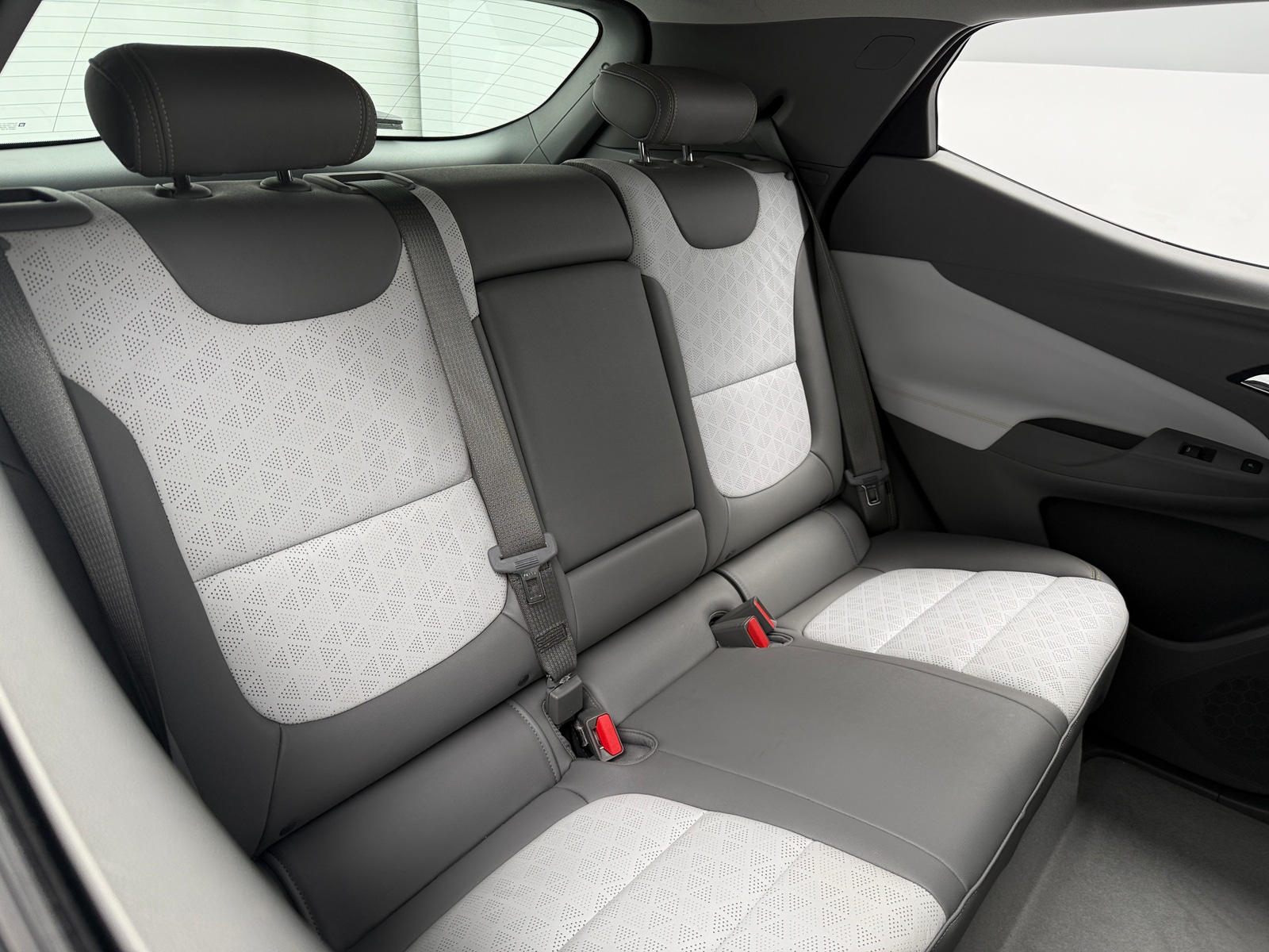 Thumbnail: 2023 Chevrolet Bolt EUV - 5