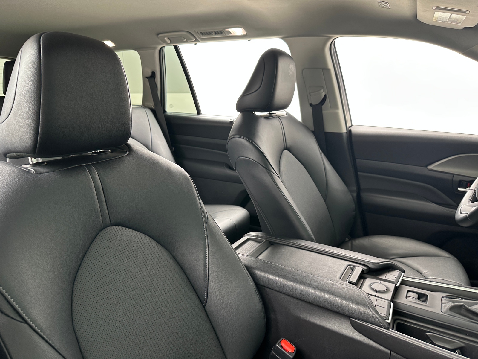 Thumbnail: 2025 Toyota Grand Highlander - 2