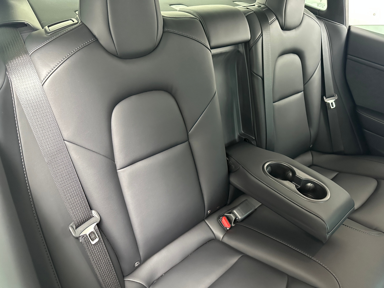 Thumbnail: 2022 Tesla Model 3 - 5