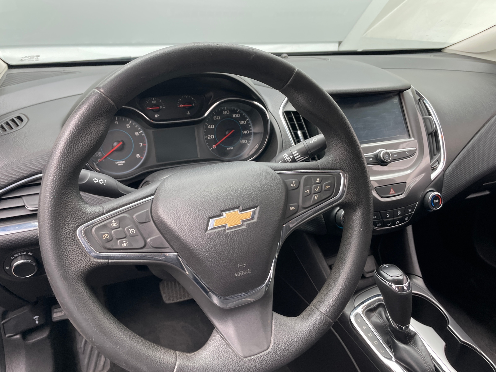 Thumbnail: 2017 Chevrolet Cruze - 5