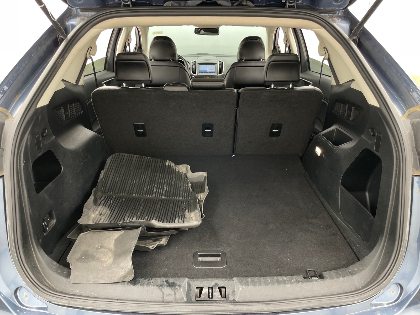 Thumbnail: 2019 Ford Edge - 7