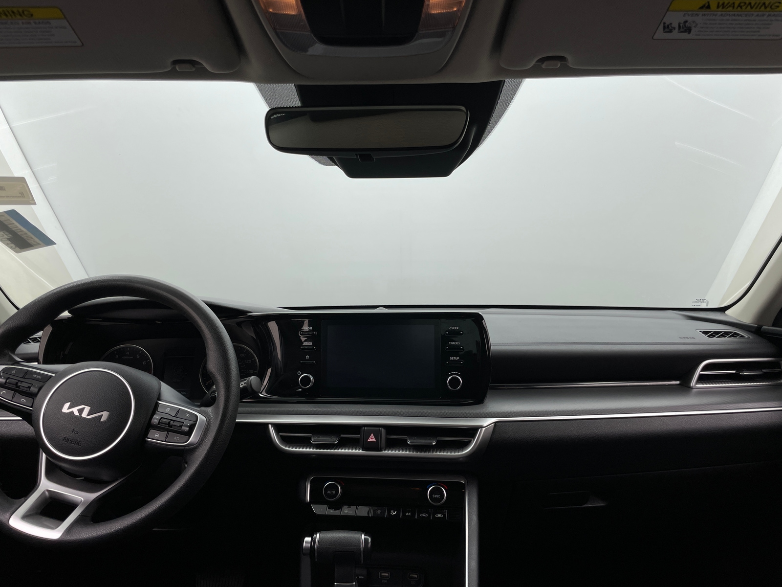 Thumbnail: 2022 Kia K5 - 3