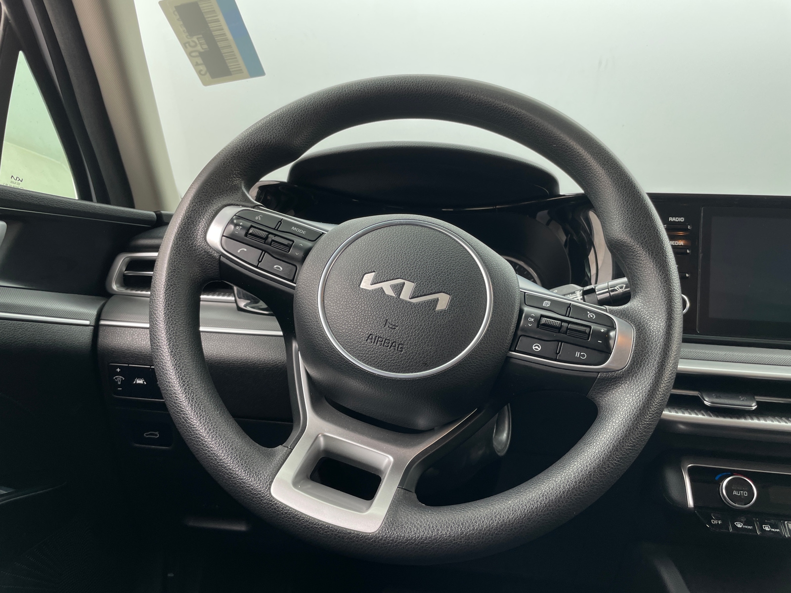 Thumbnail: 2022 Kia K5 - 5