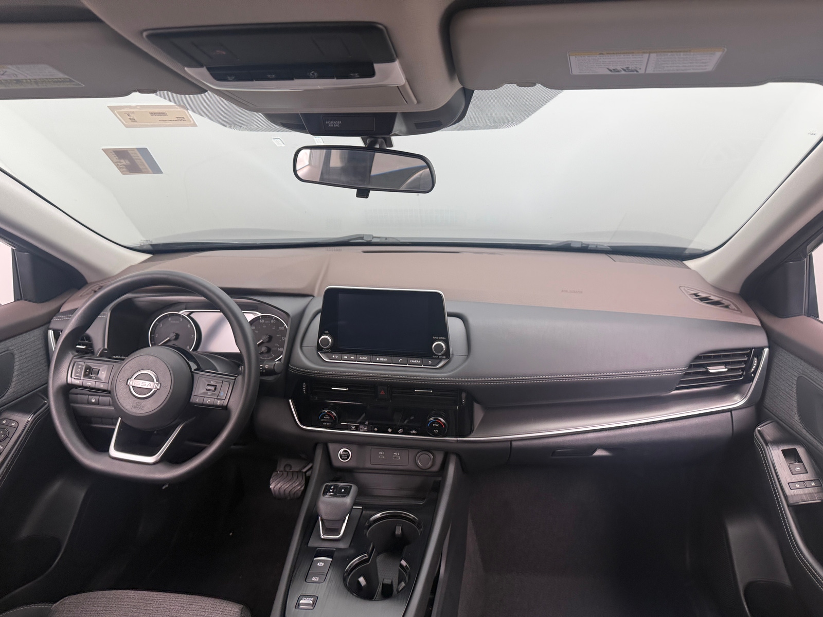 Thumbnail: 2022 Nissan Rogue - 3