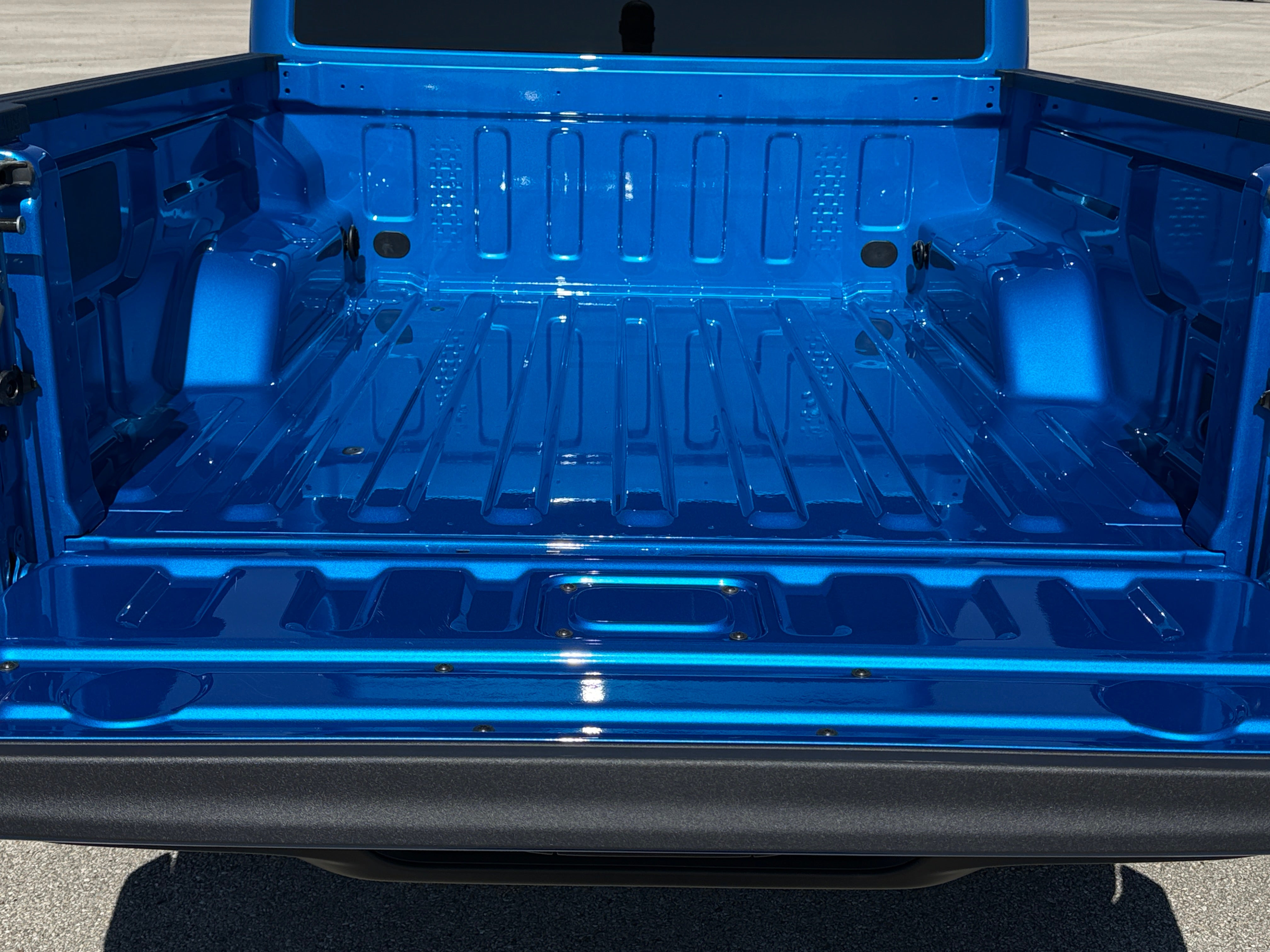2026 Jeep Gladiator Sport S Auto's photo