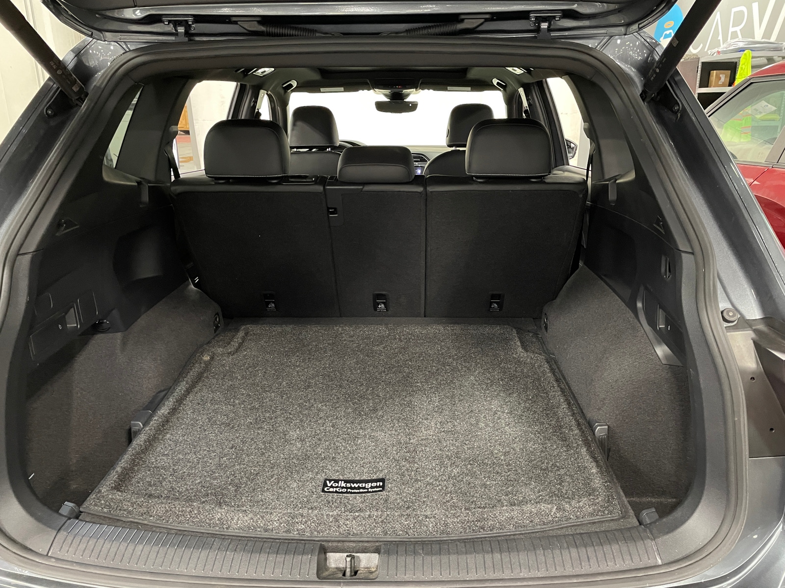 Thumbnail: 2022 Volkswagen Tiguan - 6