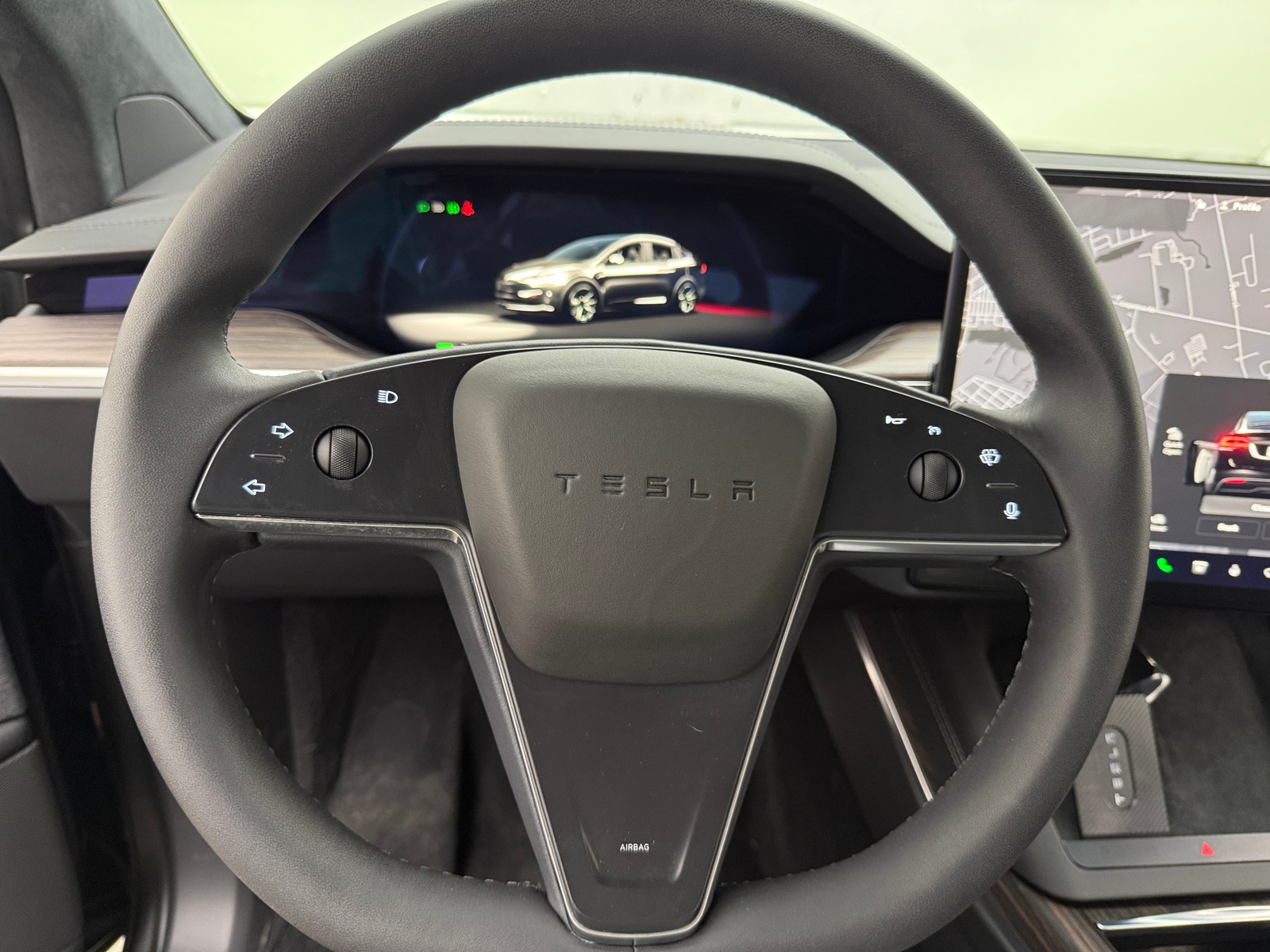 Thumbnail: 2023 Tesla Model X - 4