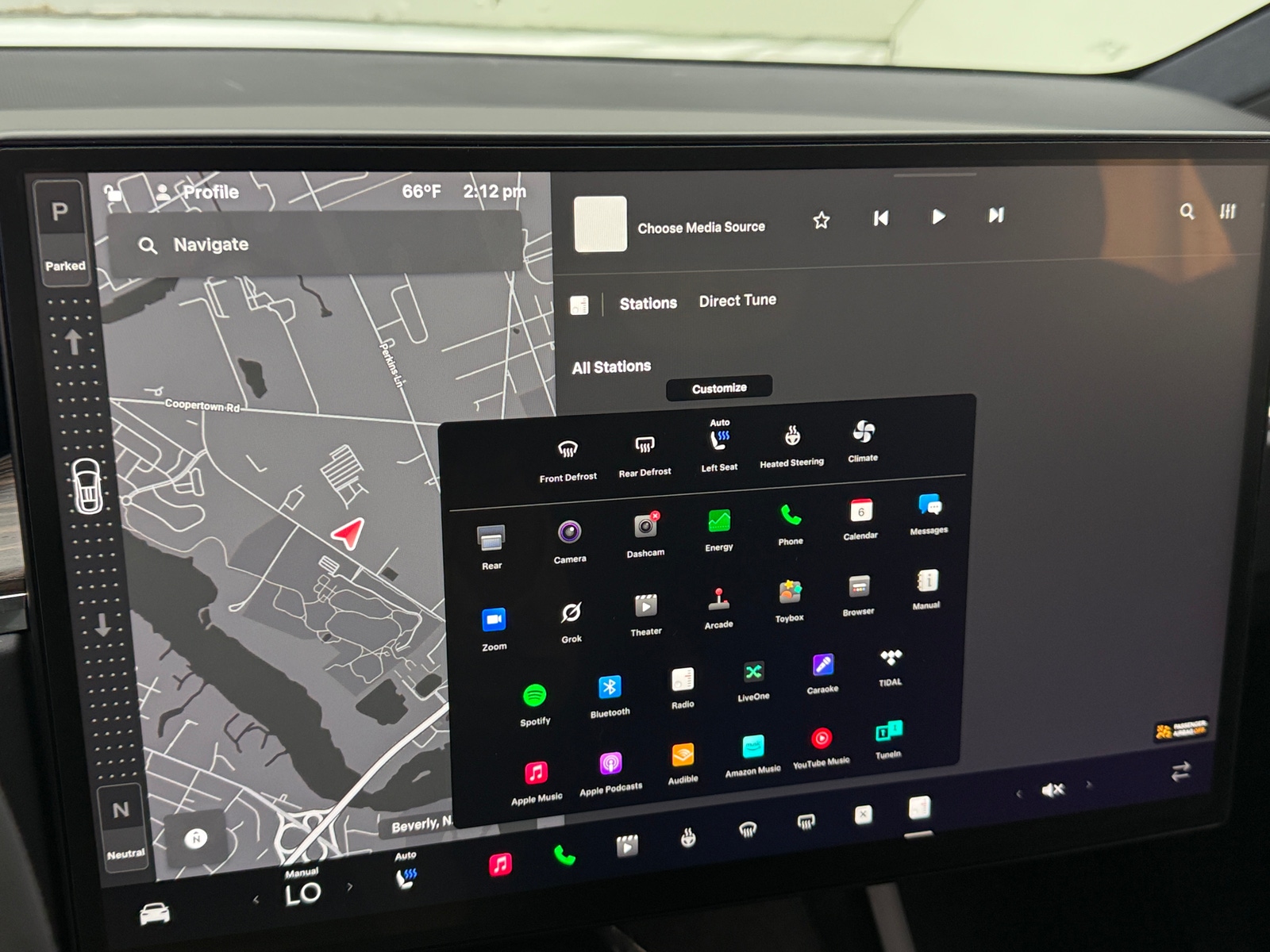 Thumbnail: 2023 Tesla Model X - 3