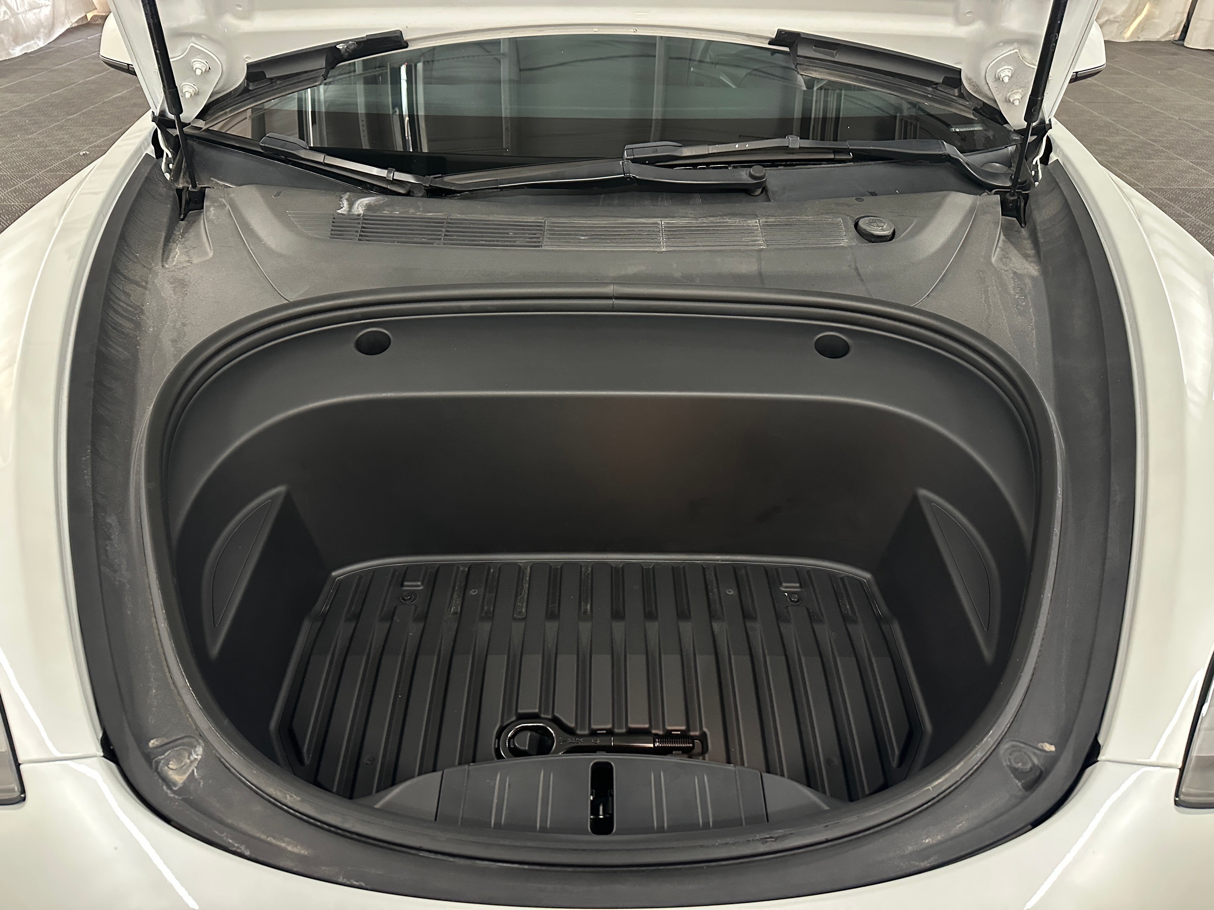 2023 Tesla Model 3 - Image 1