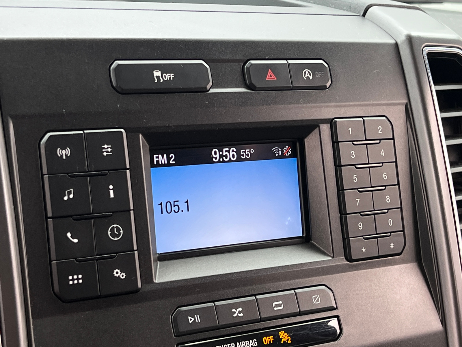 Thumbnail: 2018 Ford Econoline - 4