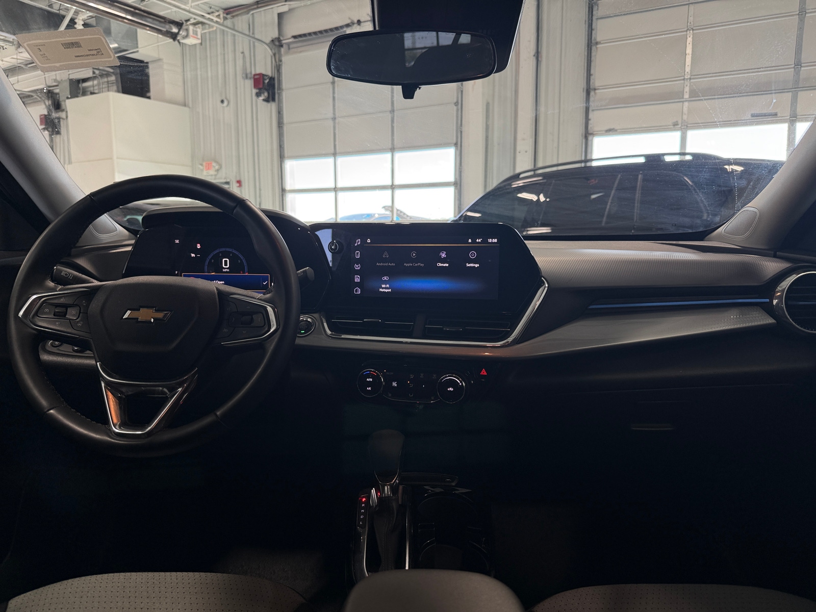 Thumbnail: 2025 Chevrolet Trax - 3