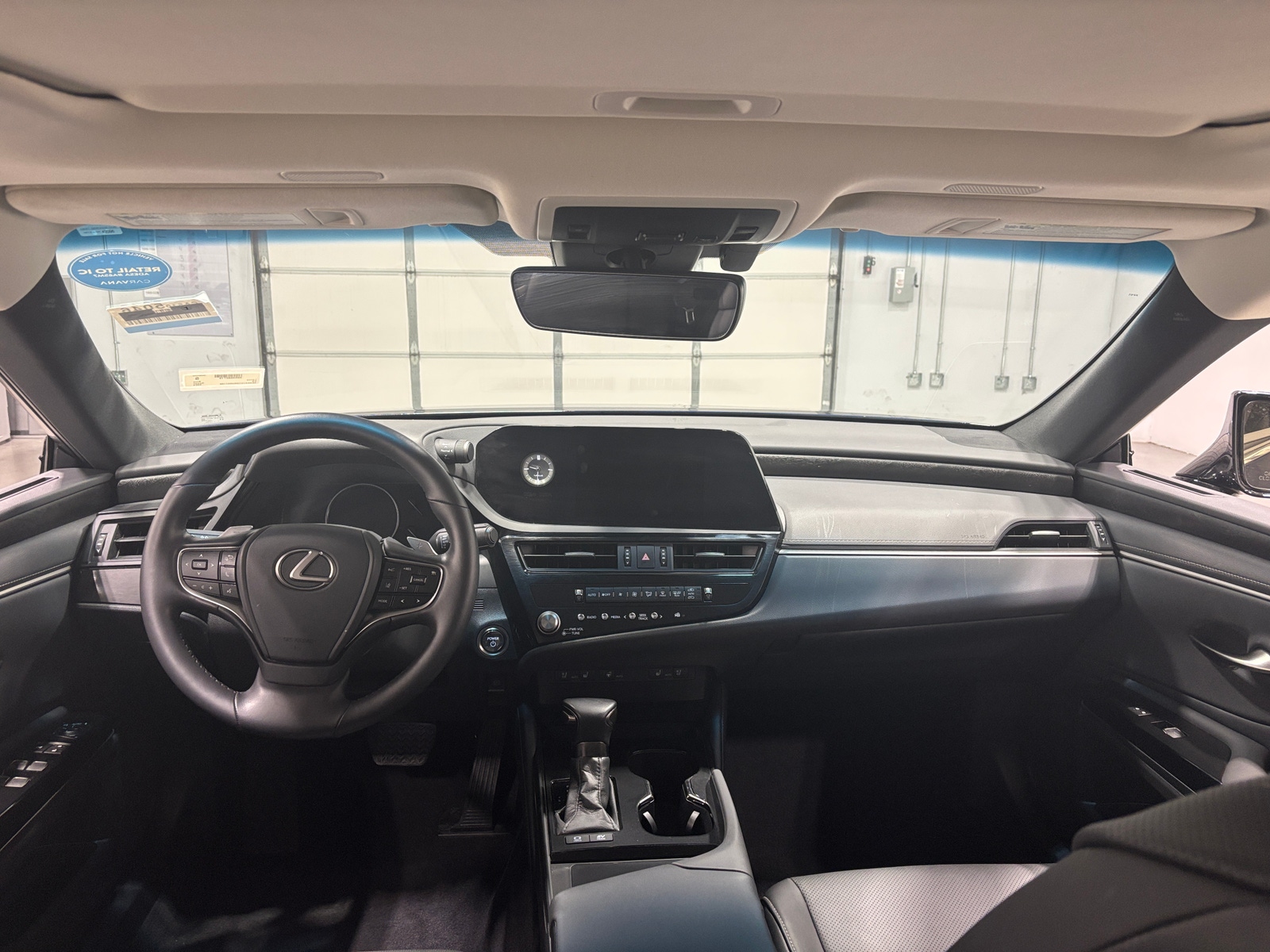 Thumbnail: 2024 Lexus ES - 2