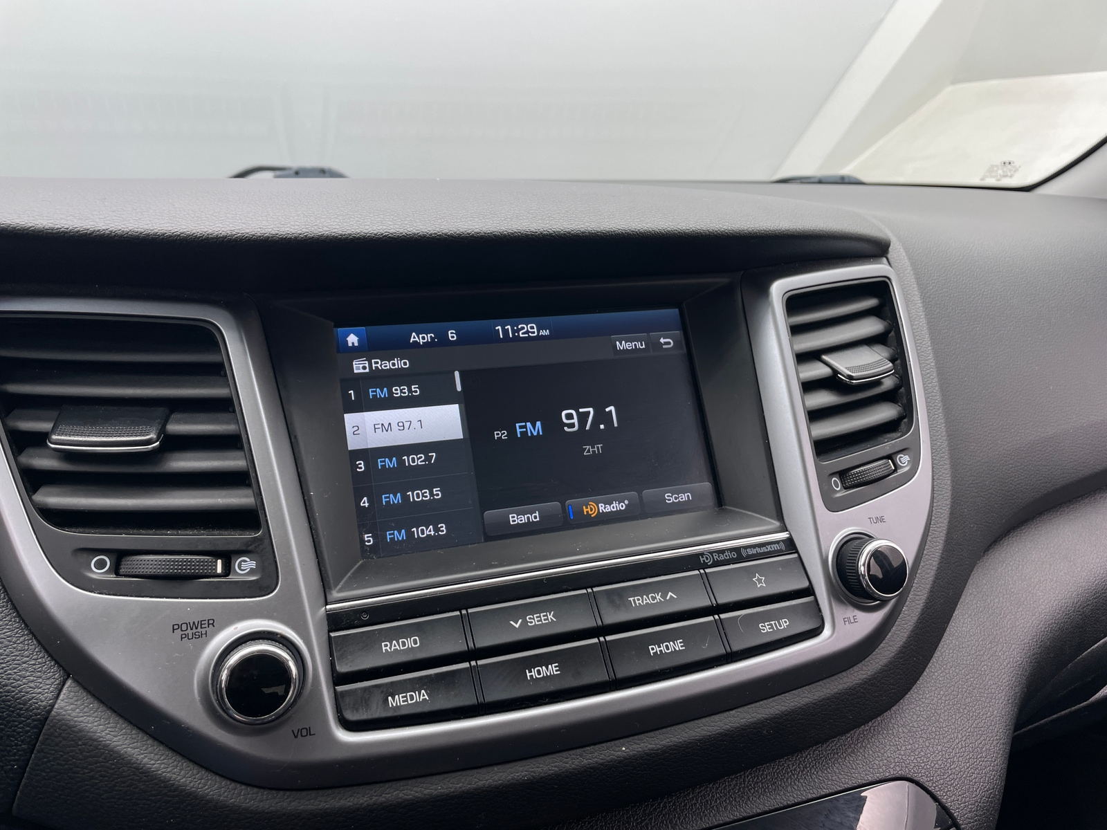 Thumbnail: 2018 Hyundai Tucson - 4