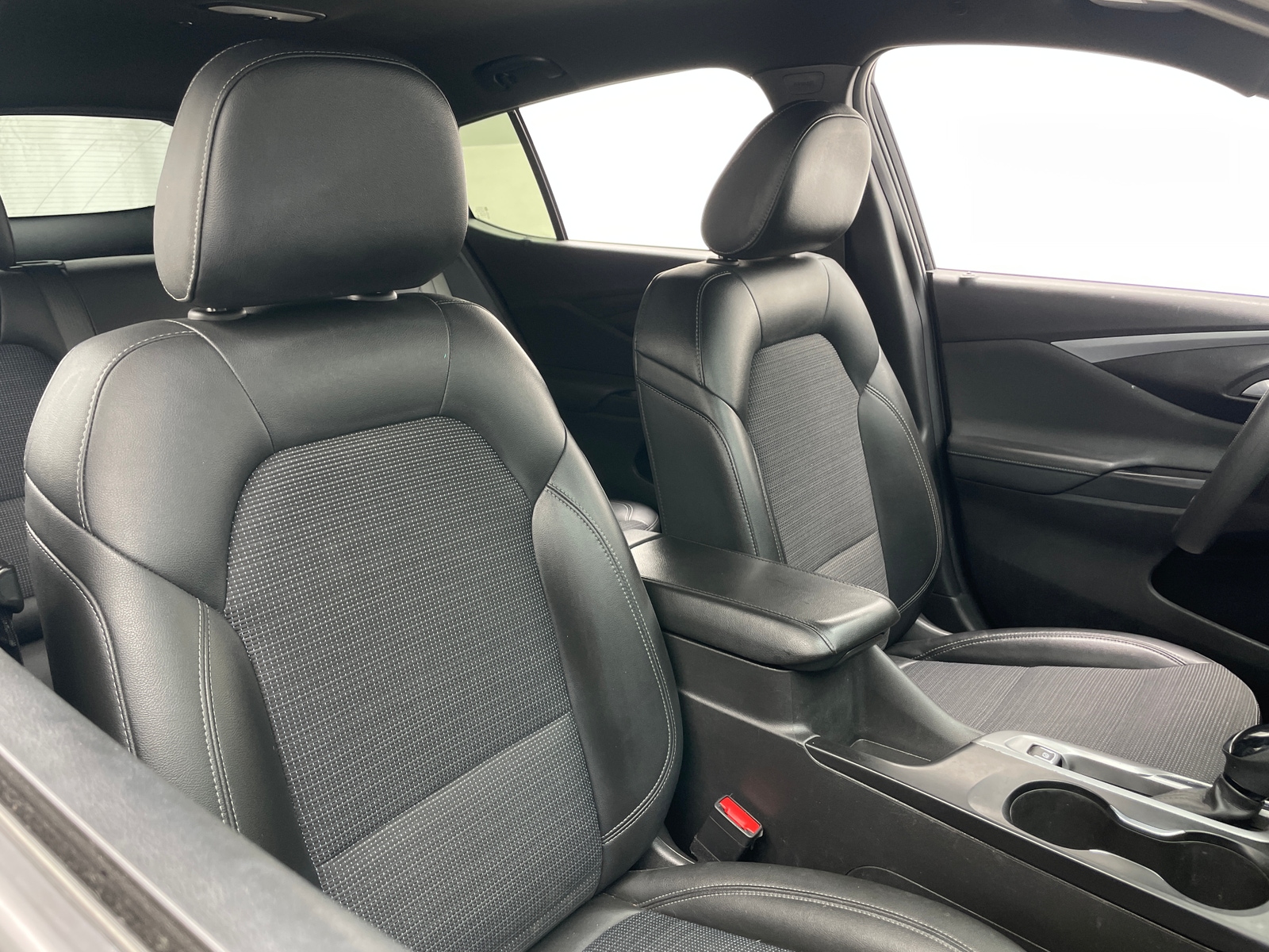 Thumbnail: 2025 Buick Envista - 2