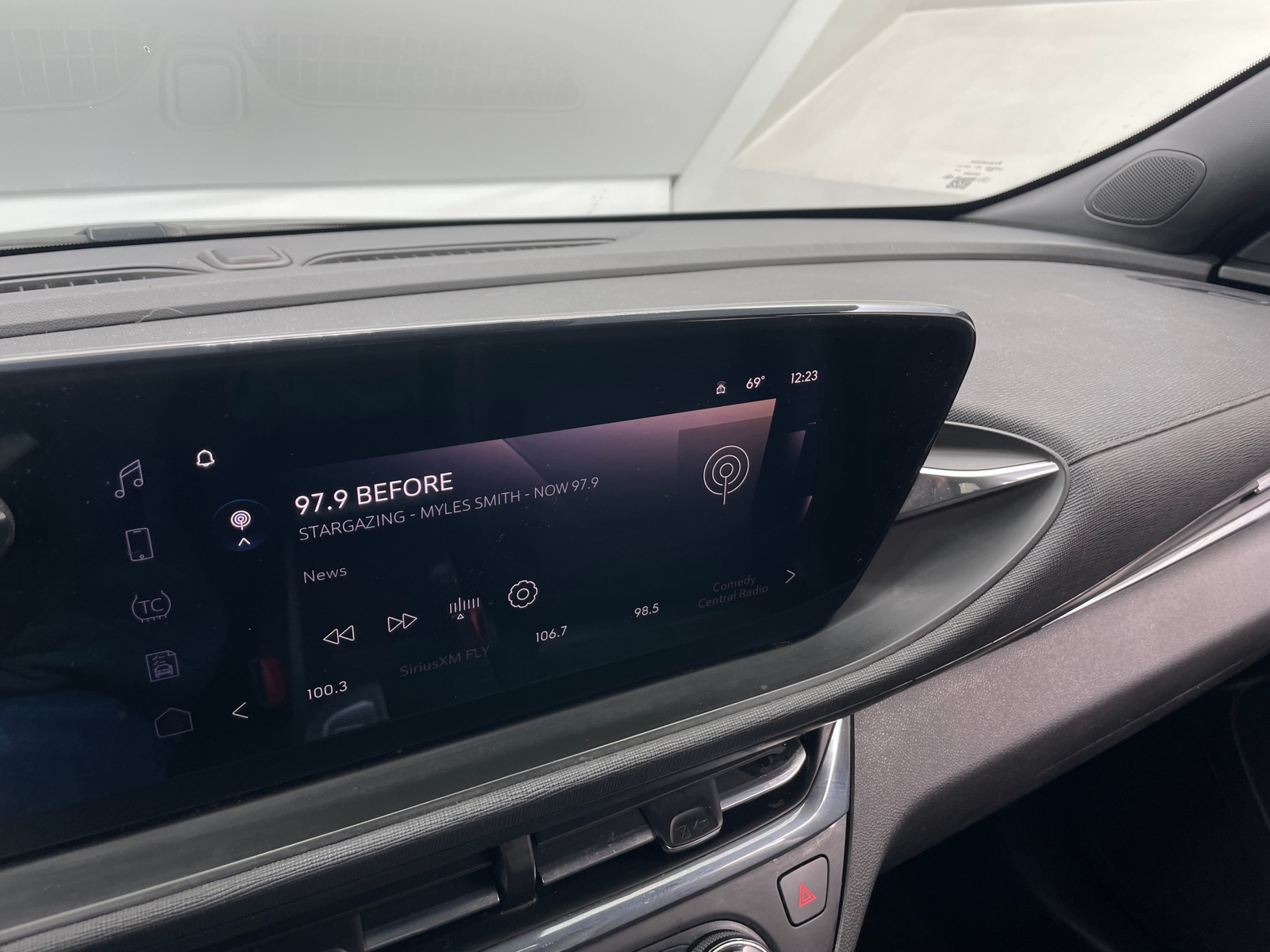 Thumbnail: 2025 Buick Envista - 4