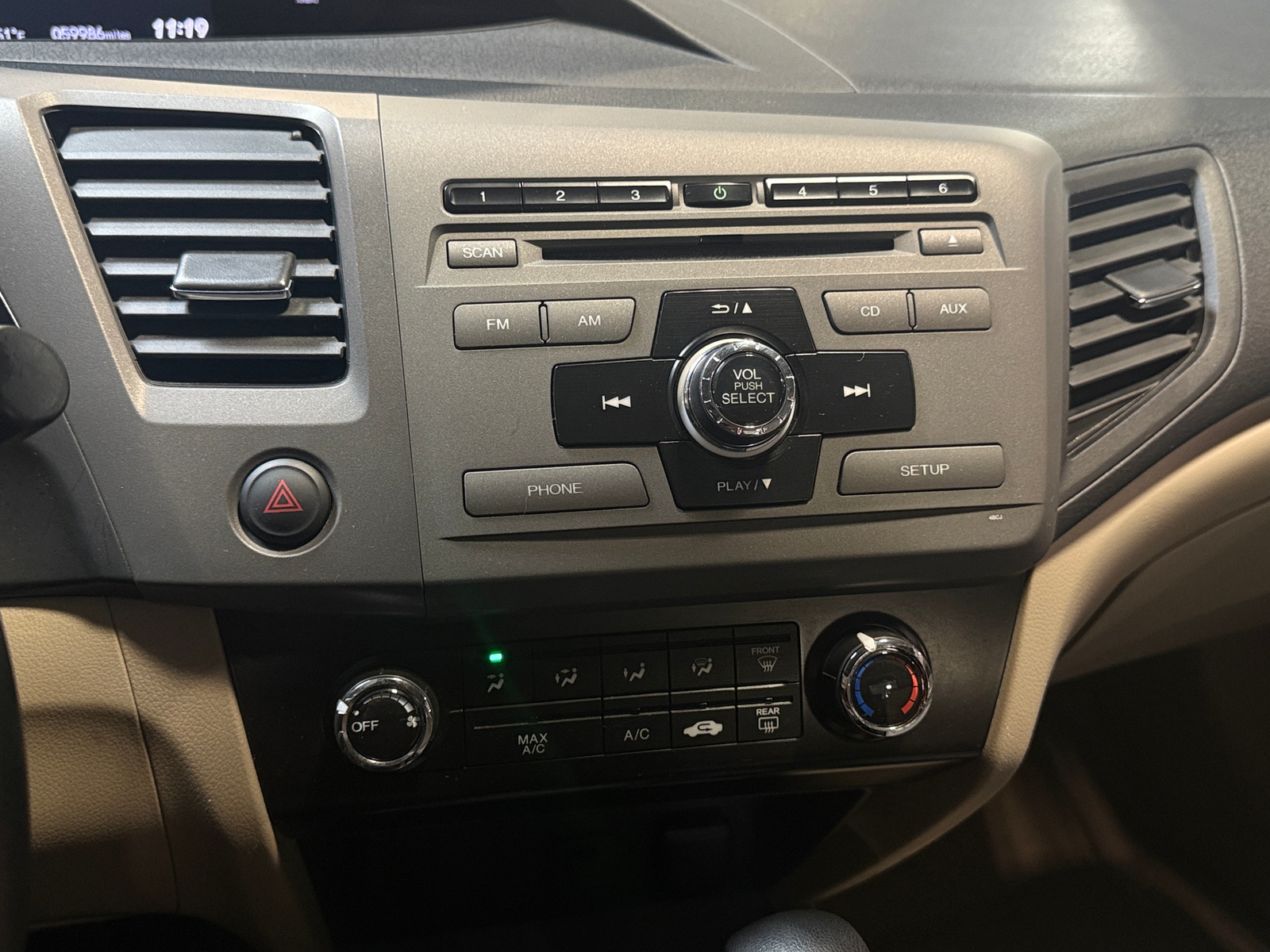 Thumbnail: 2012 Honda Civic - 4