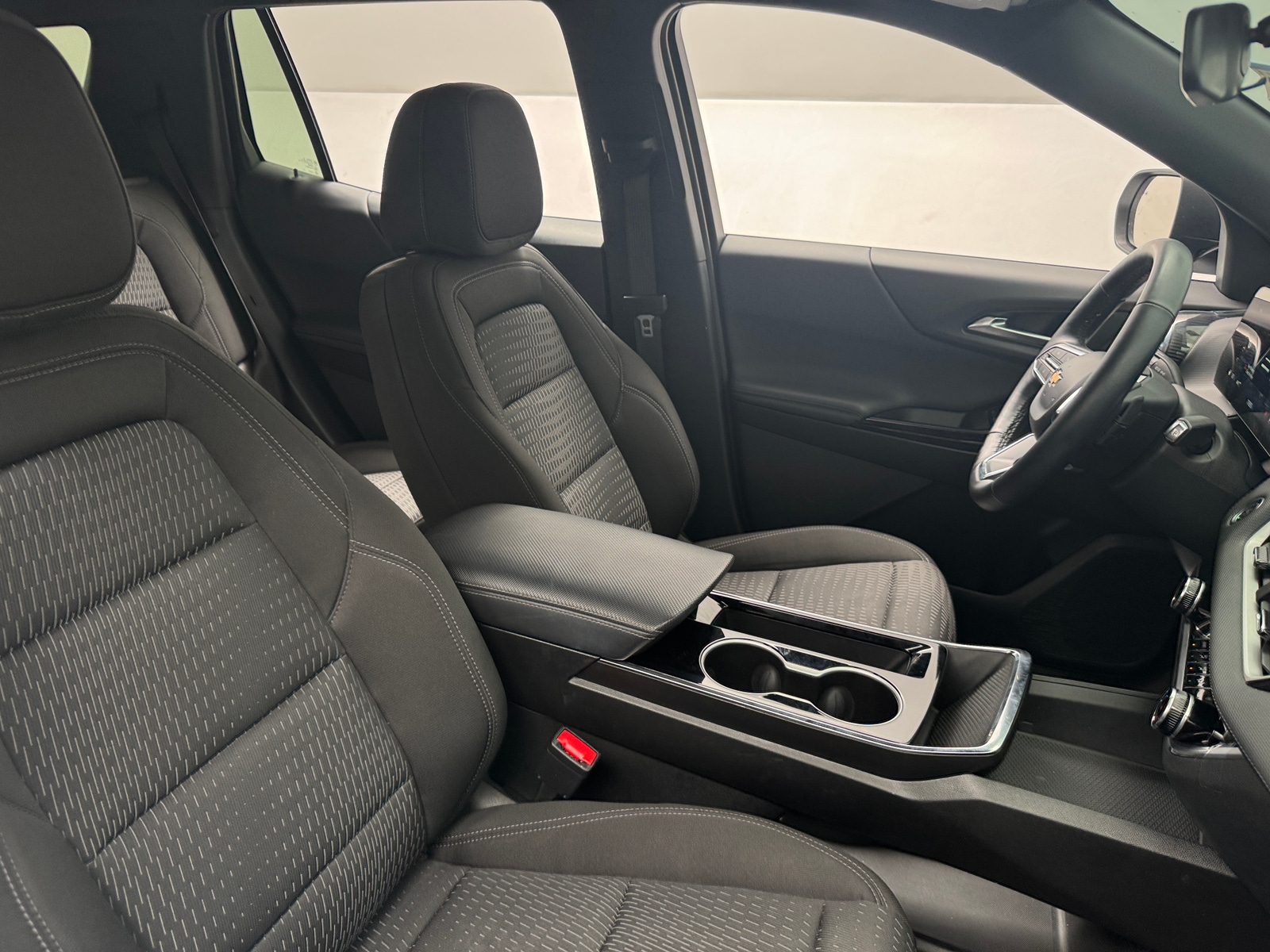 Thumbnail: 2025 Chevrolet Equinox - 2