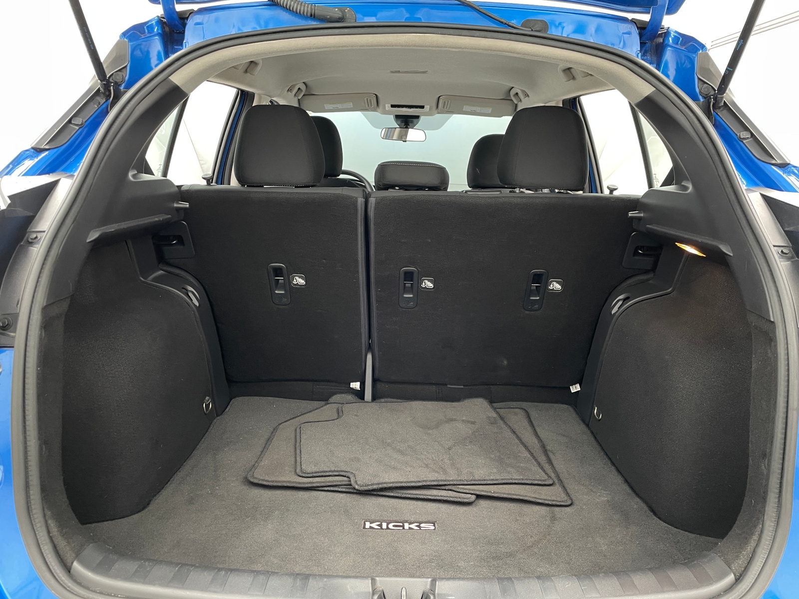 Thumbnail: 2021 Nissan Kicks - 7