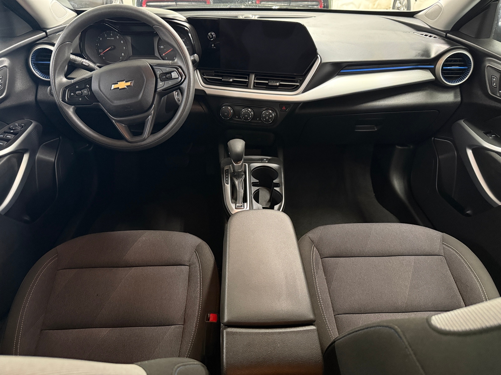 Thumbnail: 2025 Chevrolet Trax - 3