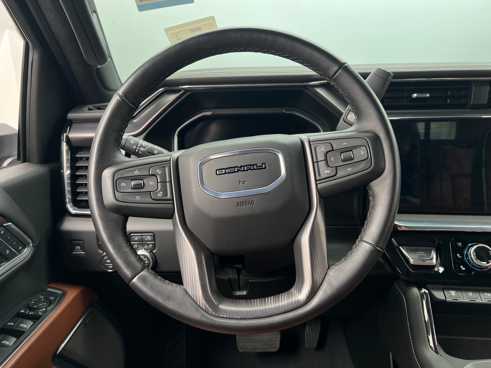 Thumbnail: 2024 GMC Sierra 2500 - 4