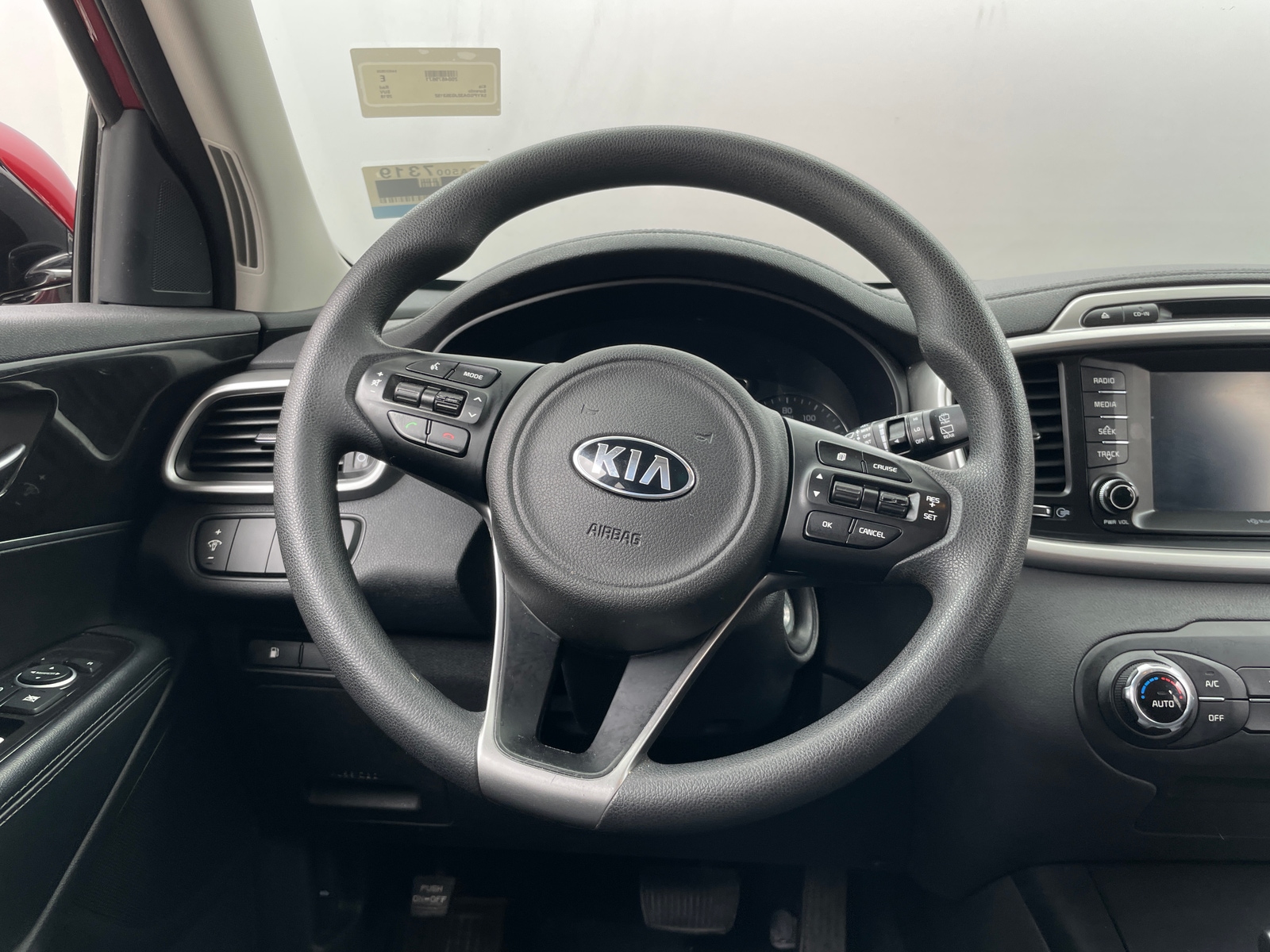 Thumbnail: 2018 Kia Sorento - 5