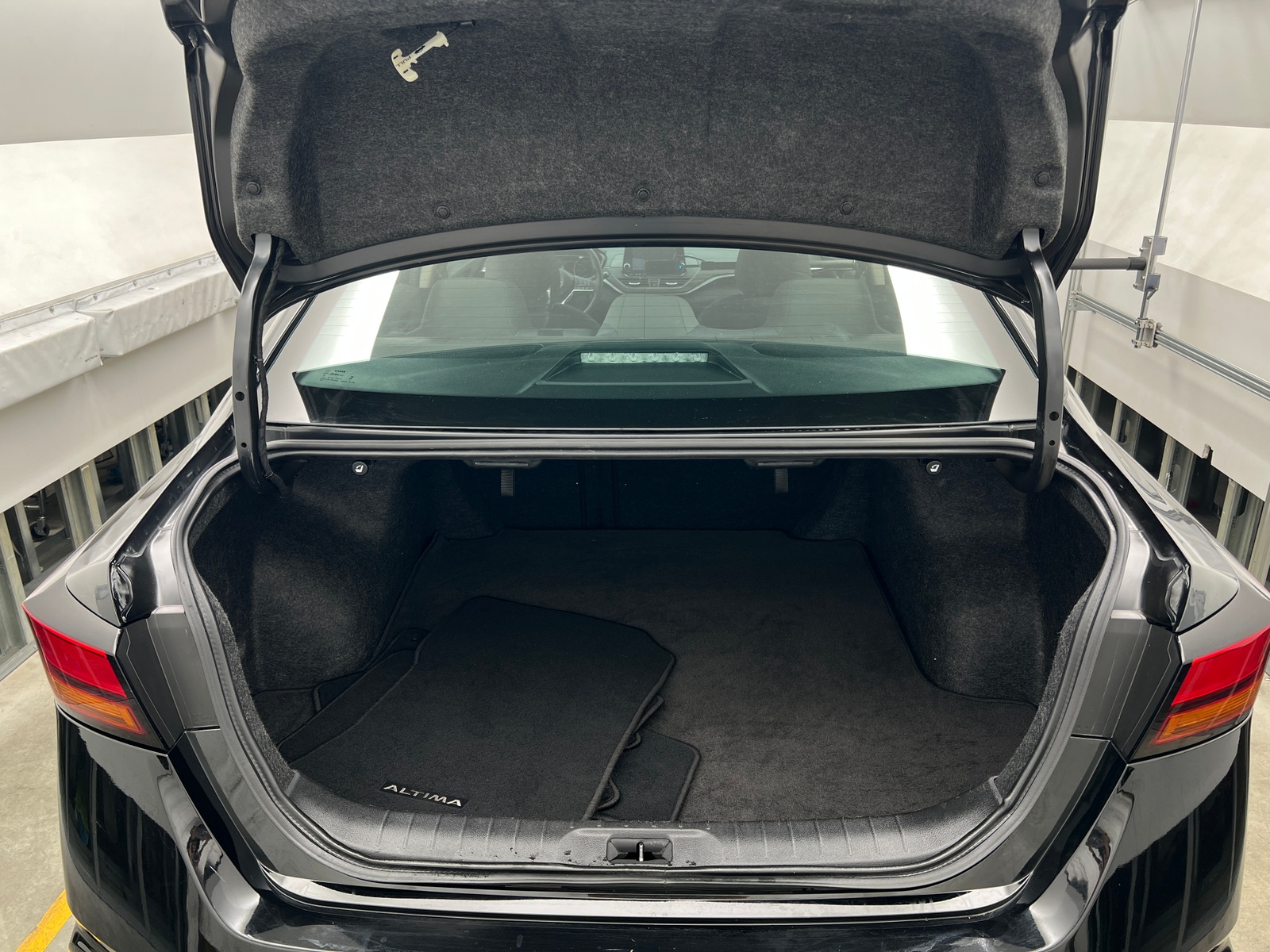 Thumbnail: 2025 Nissan Altima - 7