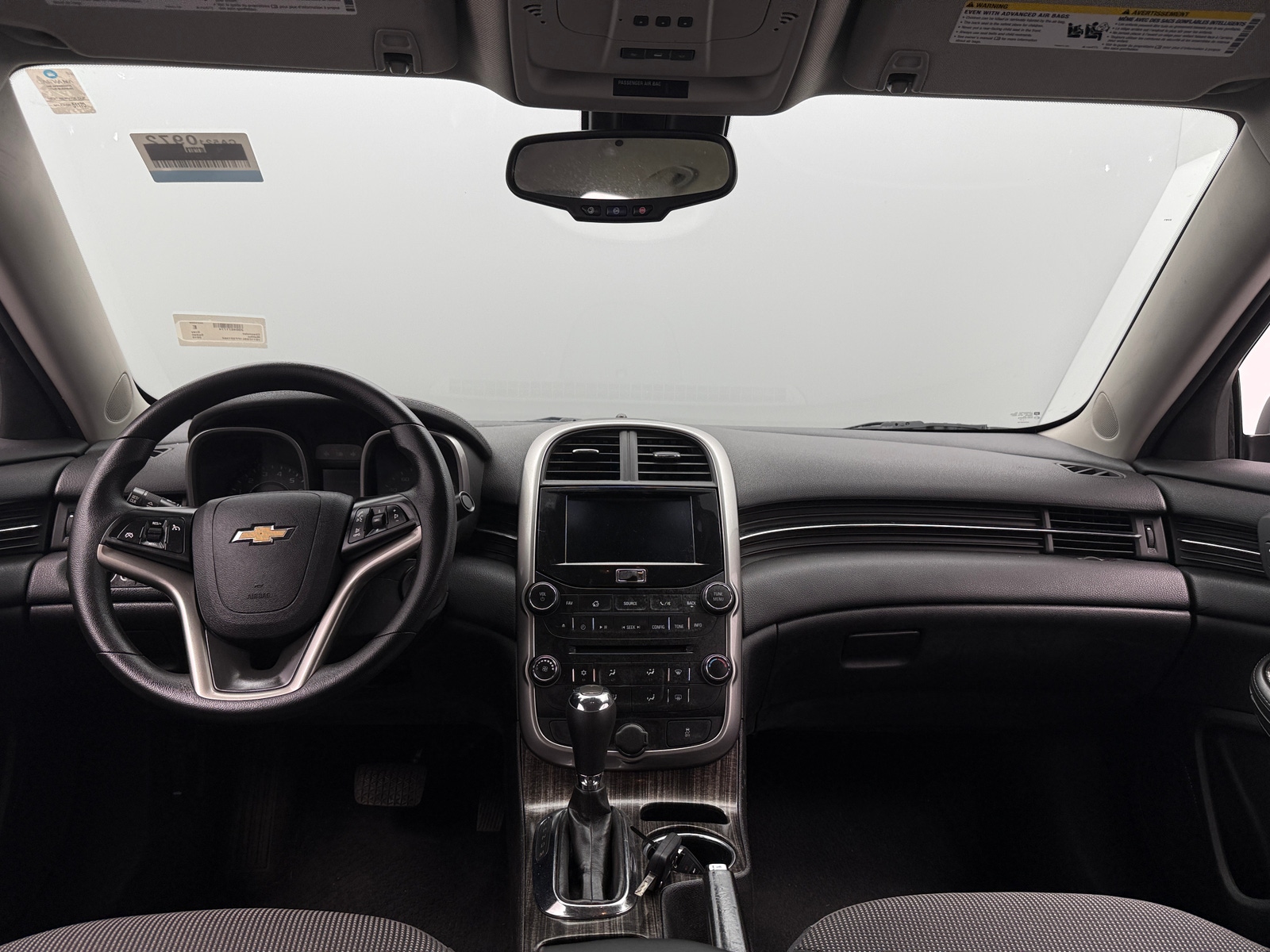 Thumbnail: 2015 Chevrolet Malibu - 3