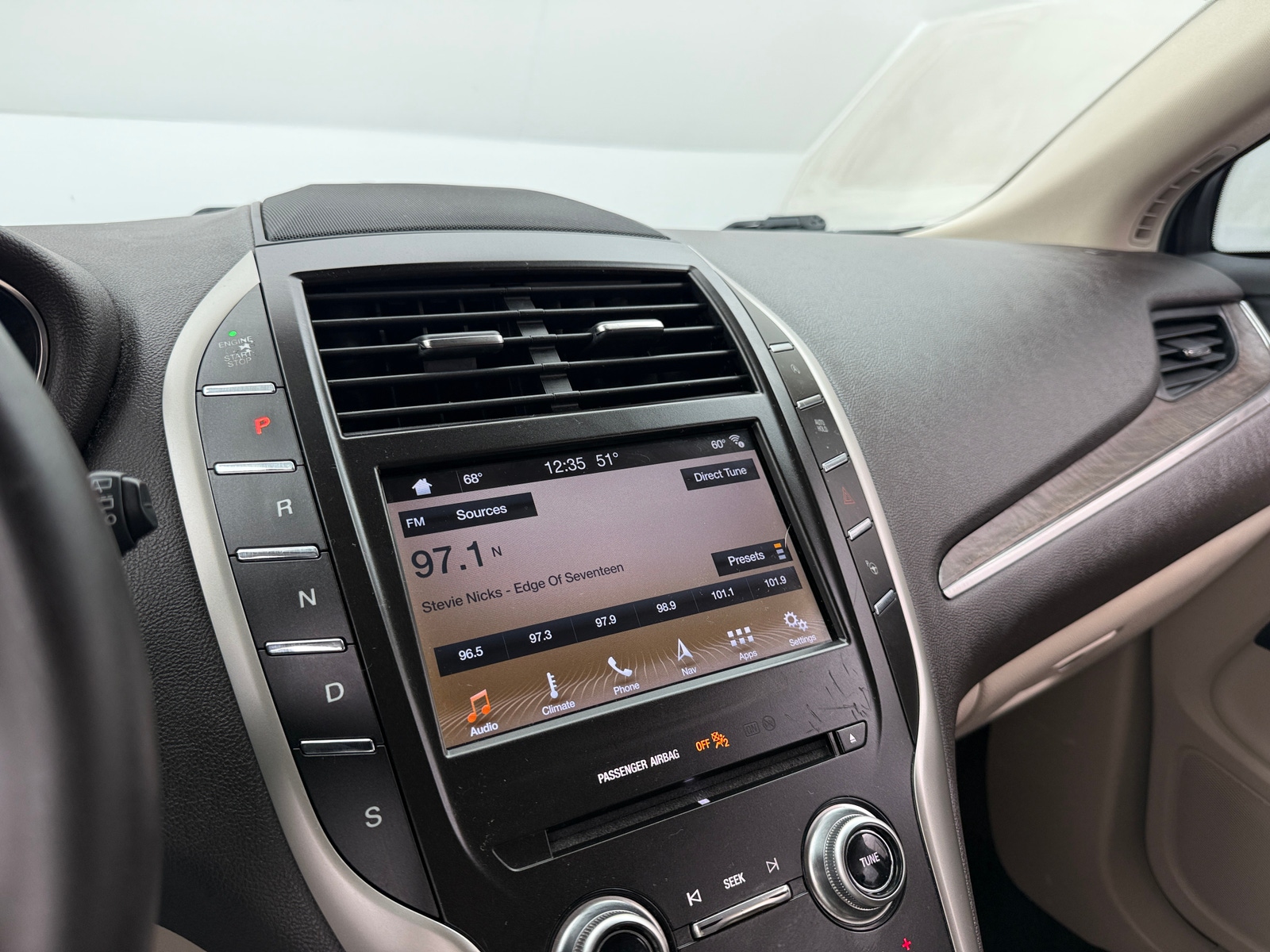 Thumbnail: 2019 Lincoln MKC - 3