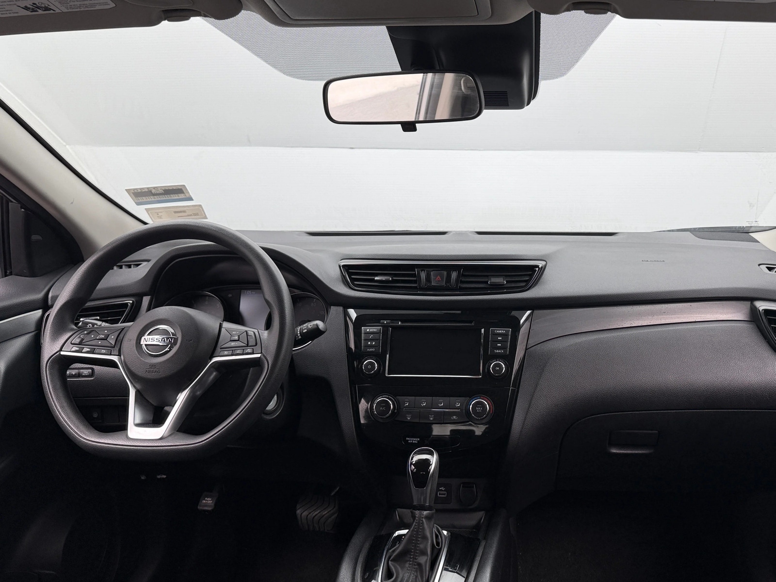 Thumbnail: 2021 Nissan Rogue Sport - 3