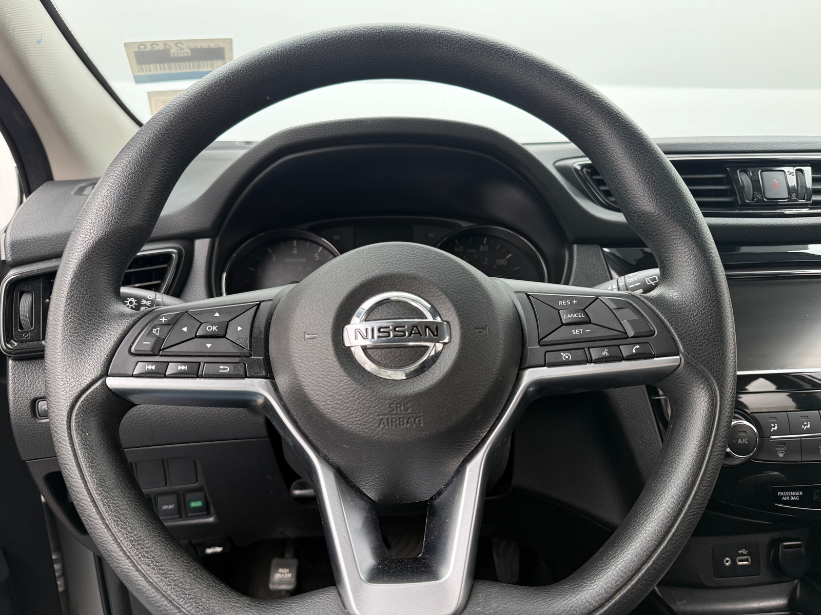 Thumbnail: 2021 Nissan Rogue Sport - 5