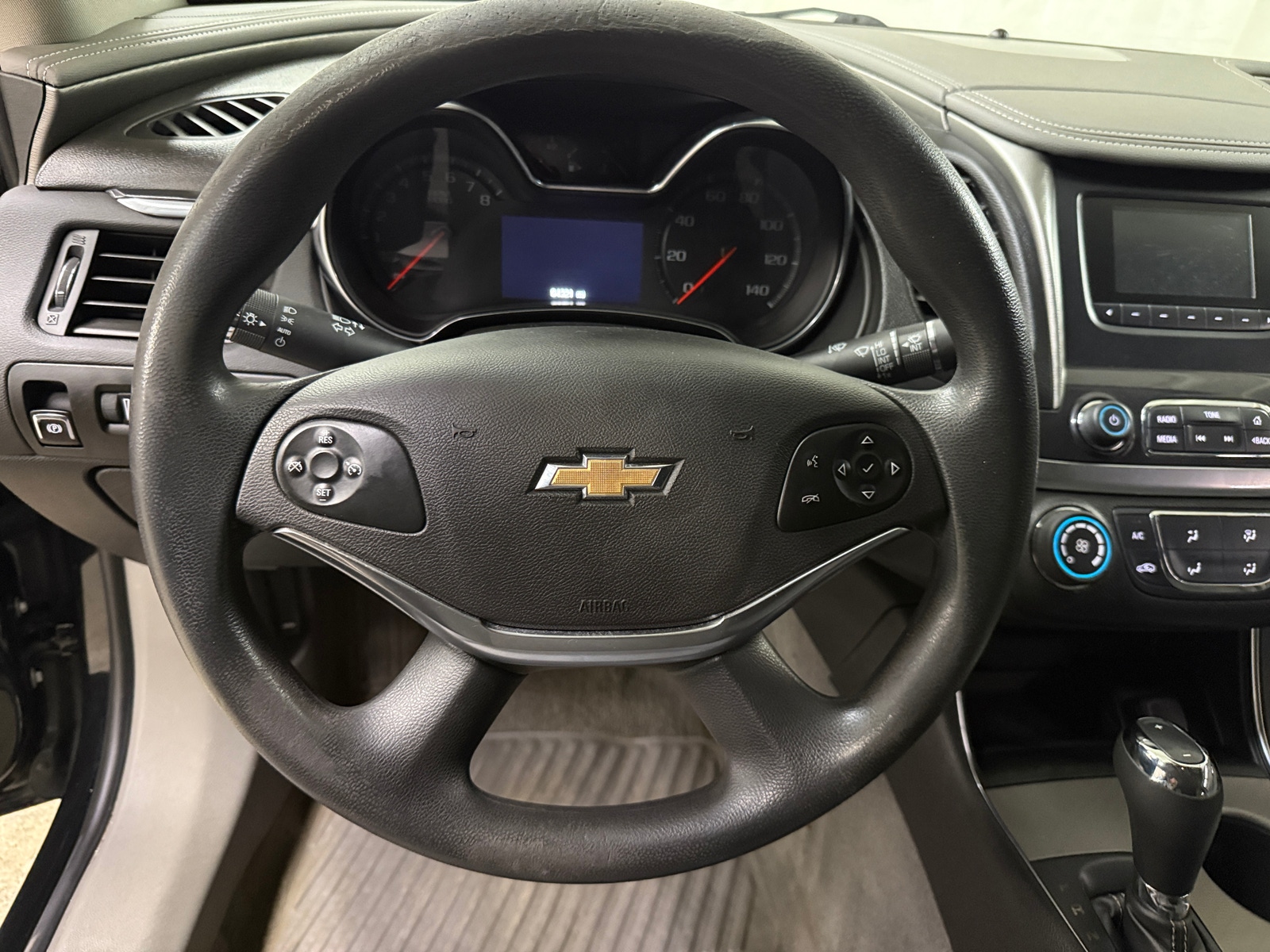 Thumbnail: 2017 Chevrolet Impala - 5