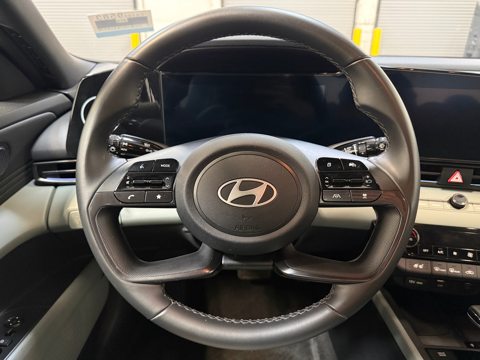 Thumbnail: 2025 Hyundai Elantra - 4