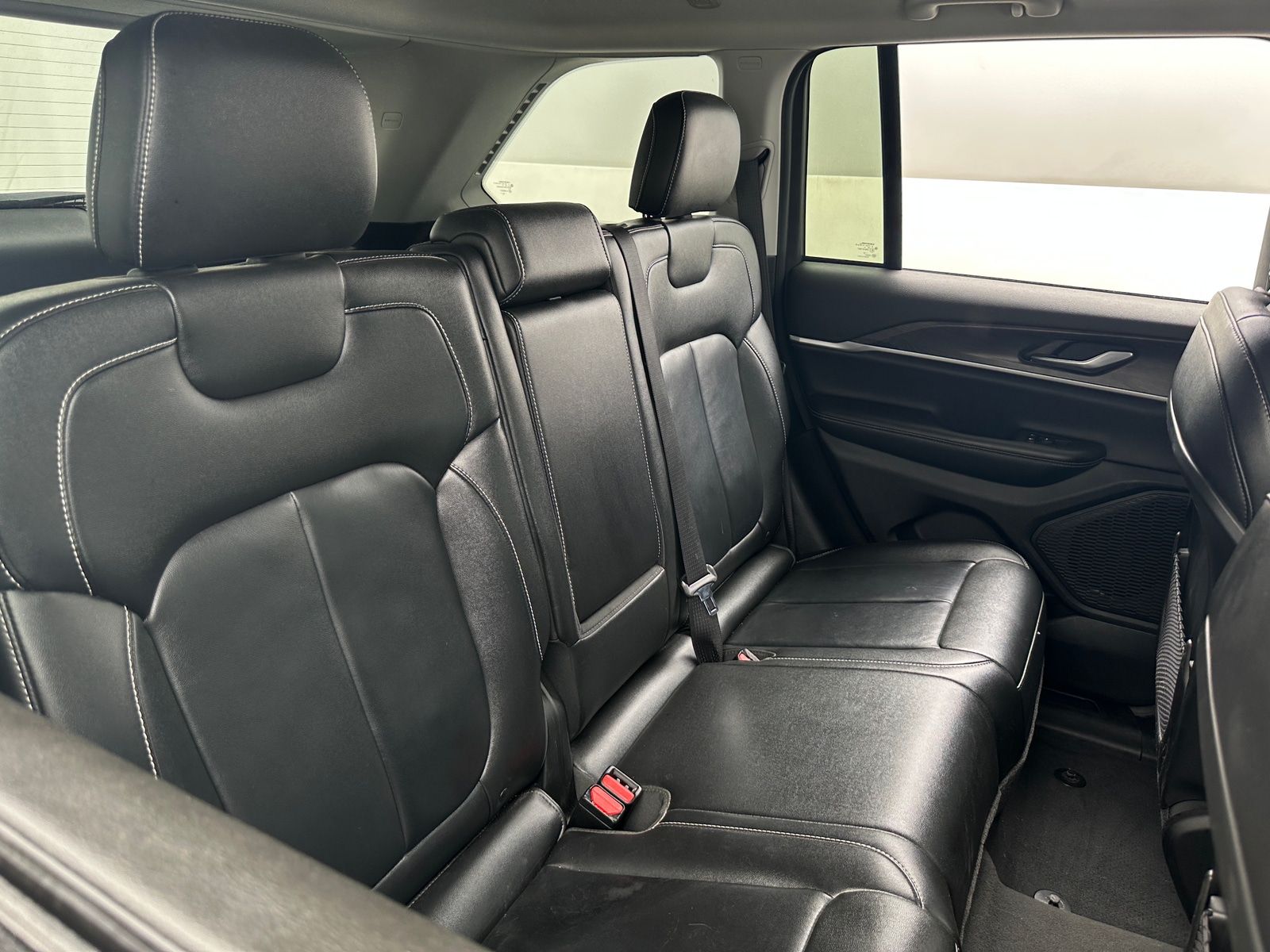 Thumbnail: 2023 Jeep Grand Cherokee - 5