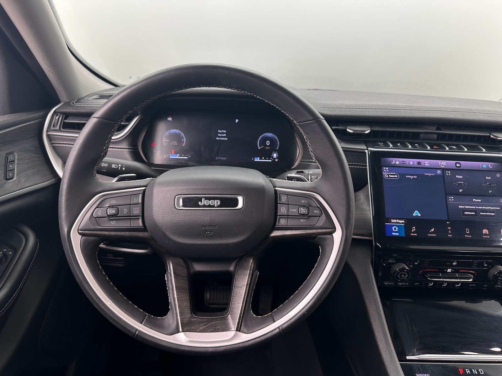 Thumbnail: 2023 Jeep Grand Cherokee - 4