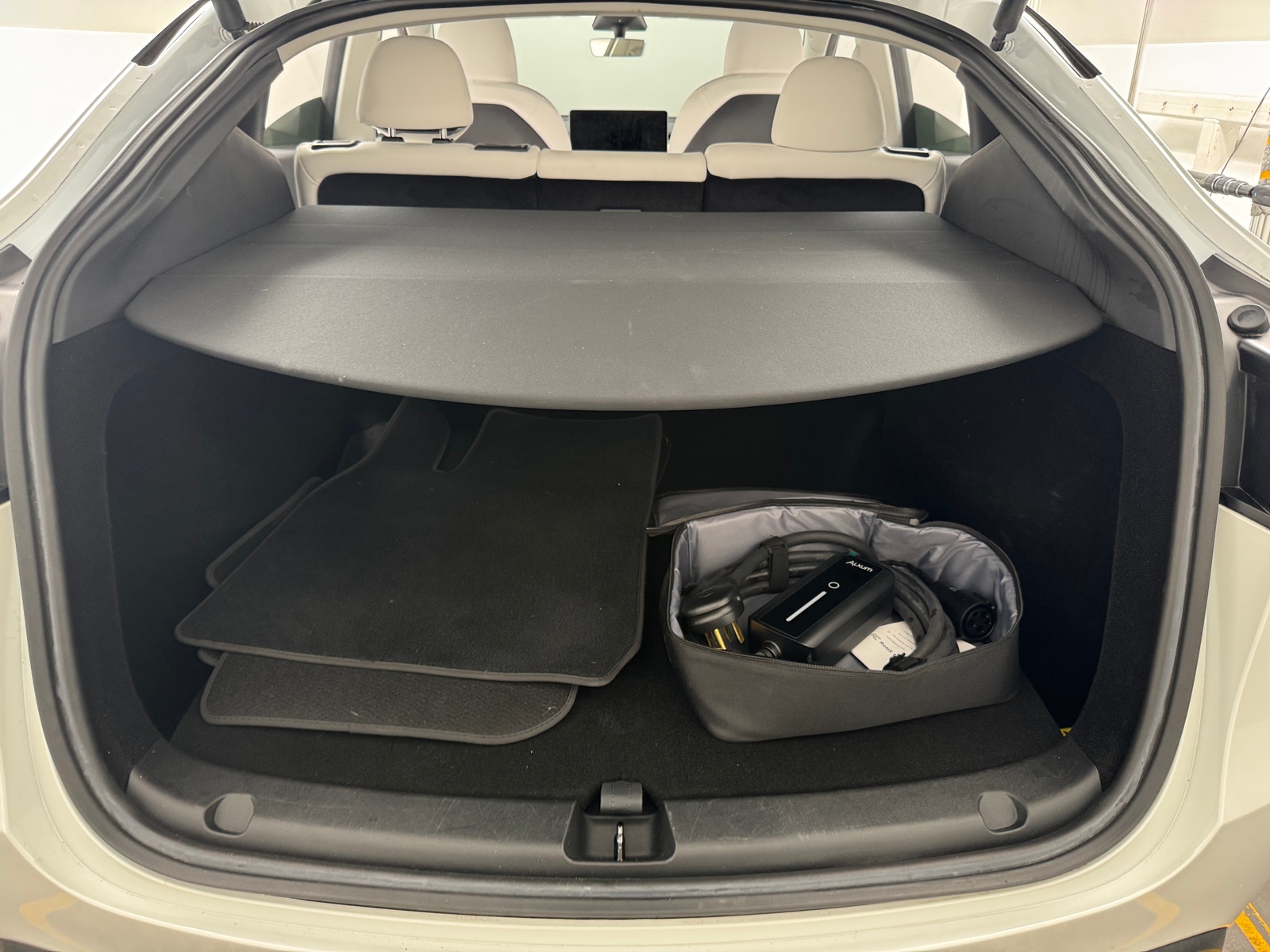 Thumbnail: 2023 Tesla Model Y - 6