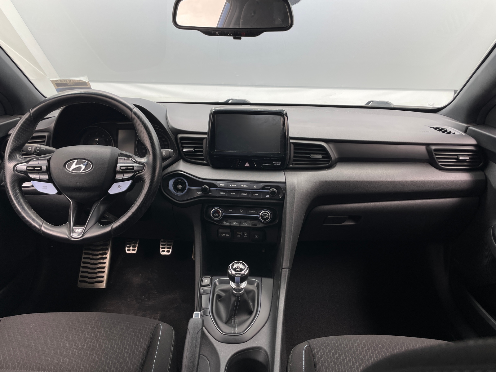 Thumbnail: 2019 Hyundai Veloster - 3