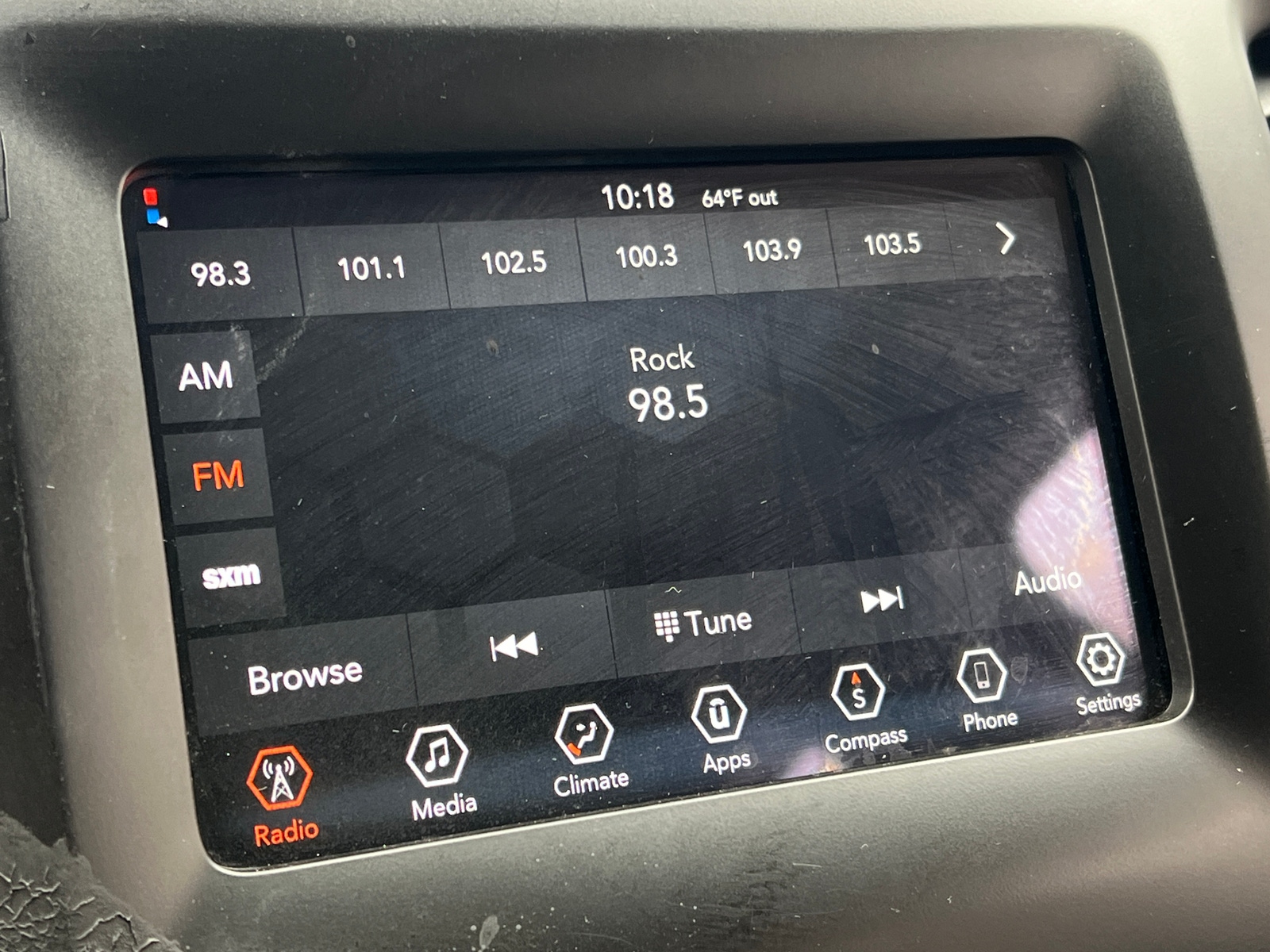 Thumbnail: 2020 Jeep Cherokee - 3