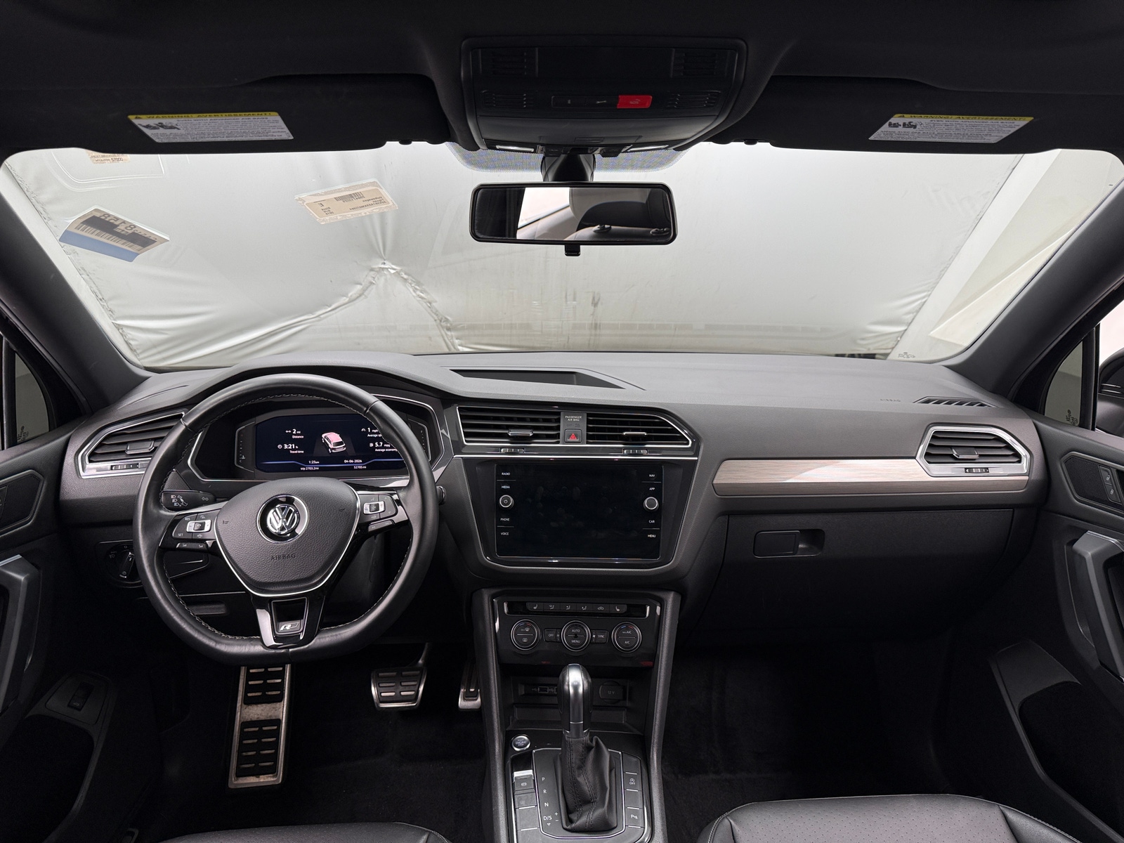 Thumbnail: 2019 Volkswagen Tiguan - 2