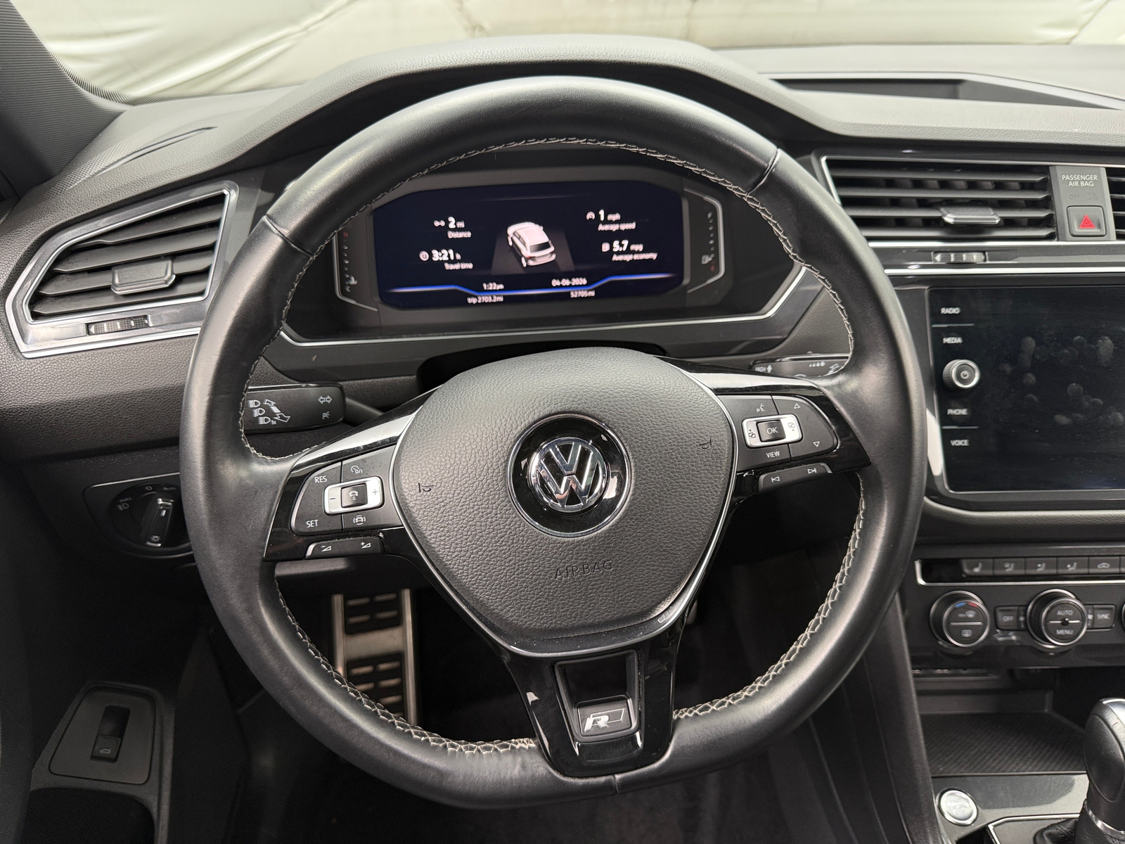 Thumbnail: 2019 Volkswagen Tiguan - 4