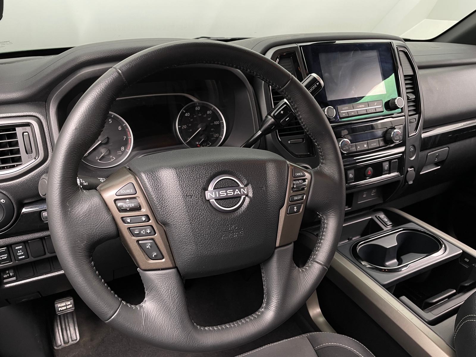 Thumbnail: 2024 Nissan Titan - 5