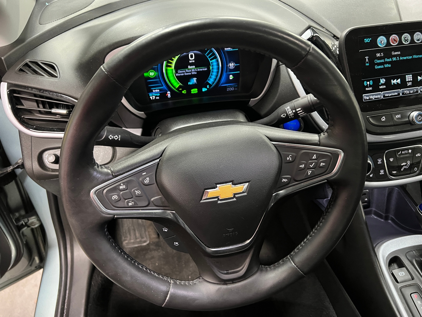 Thumbnail: 2018 Chevrolet Volt - 4