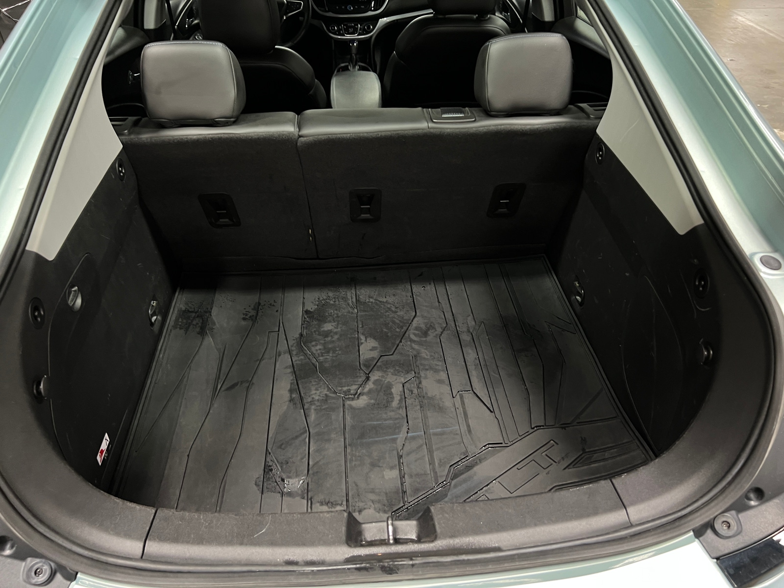 Thumbnail: 2018 Chevrolet Volt - 6