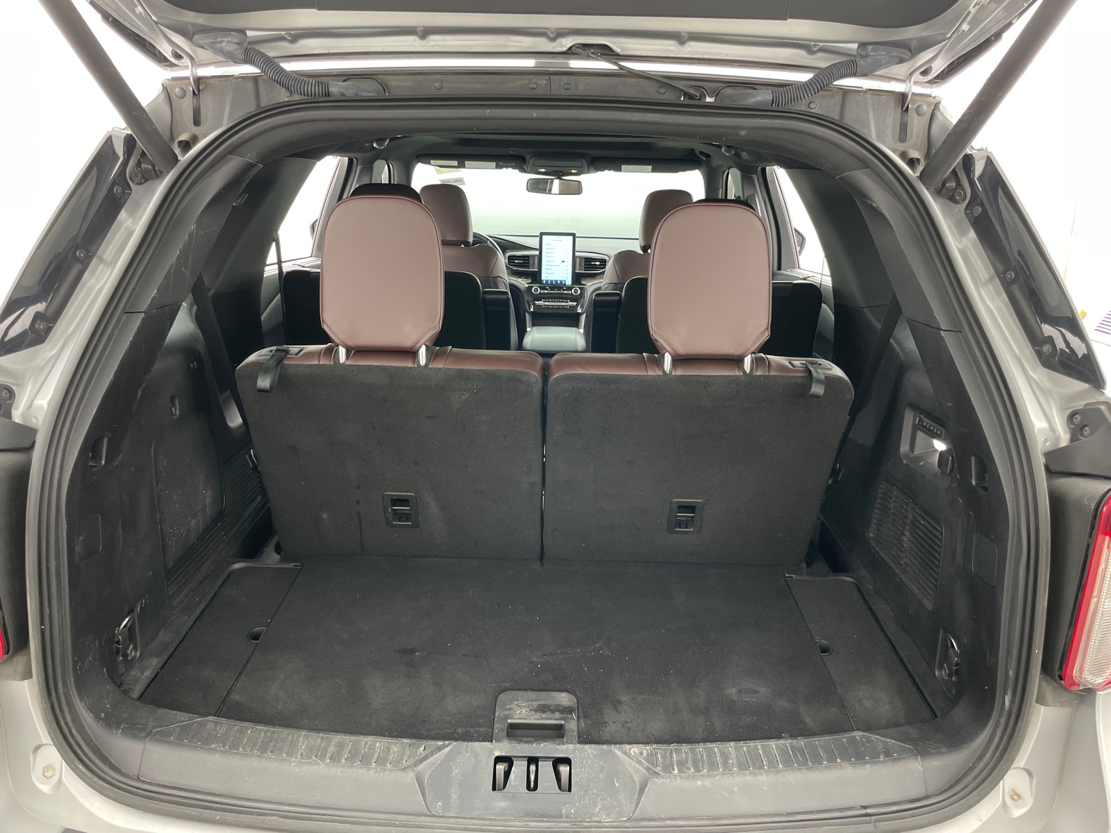 Thumbnail: 2021 Ford Explorer - 6