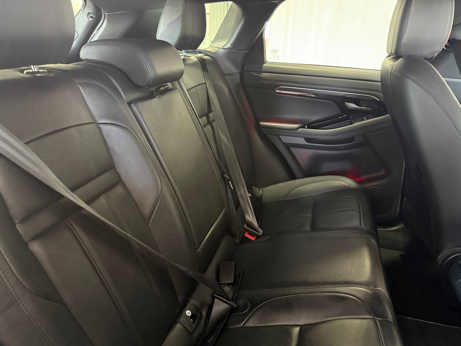 Thumbnail: 2020 Land Rover Range Rover Evoque - 5