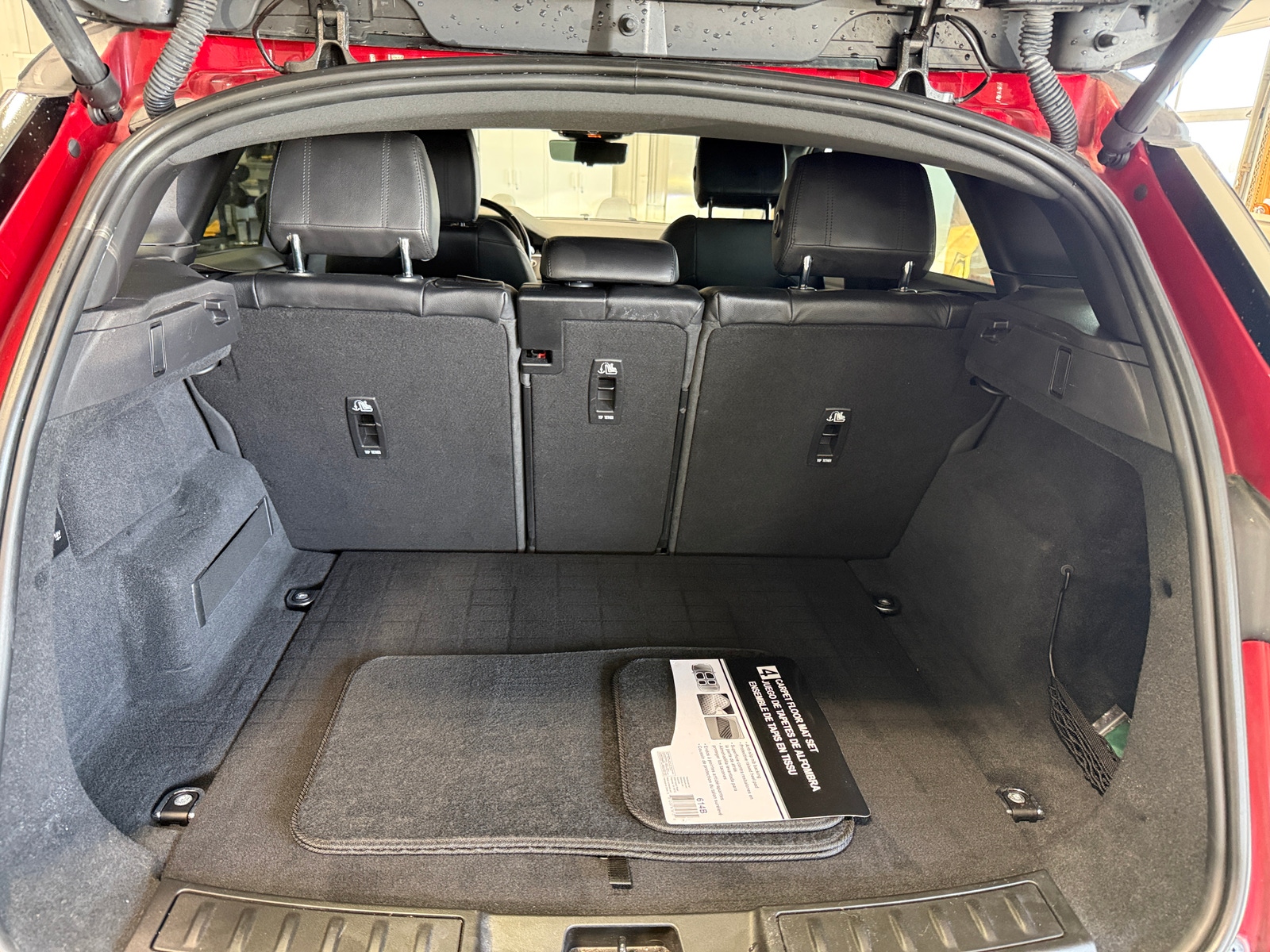 Thumbnail: 2020 Land Rover Range Rover Evoque - 6